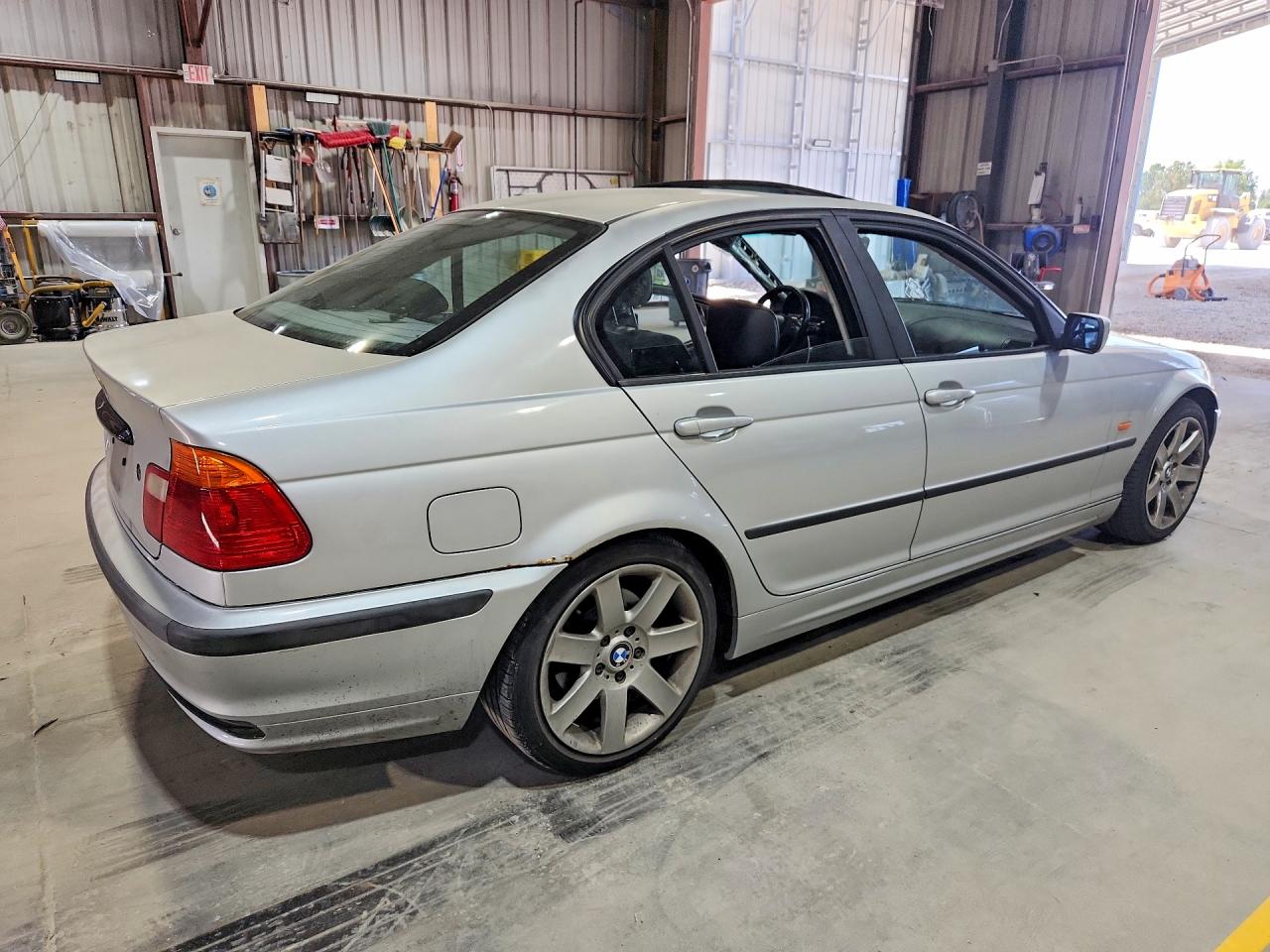 2001 Bmw 325ci Silver vin: WBAAV33471FU79535