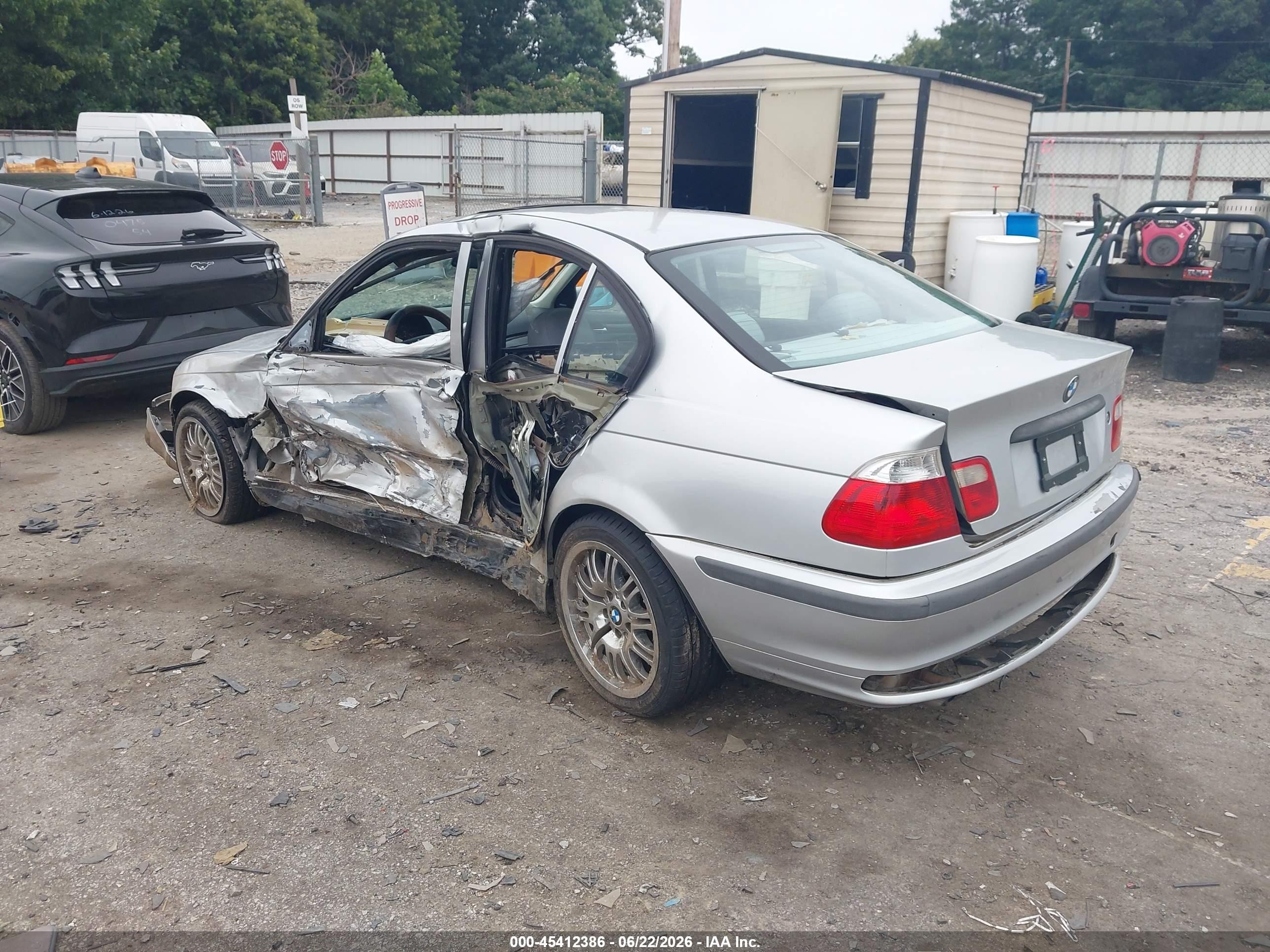 2001 Bmw 325i   Silver vin: WBAAV33491FV01972