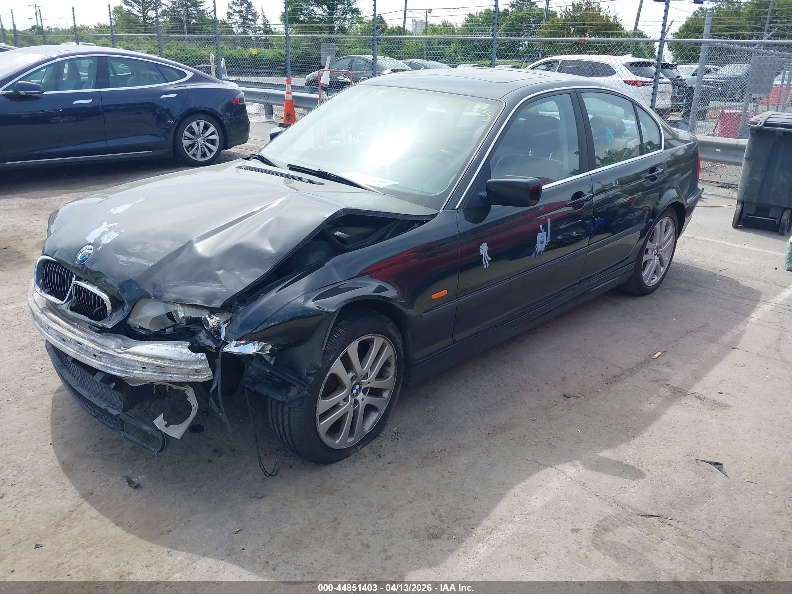 2001 Bmw 330i   Black vin: WBAAV53401JR80033