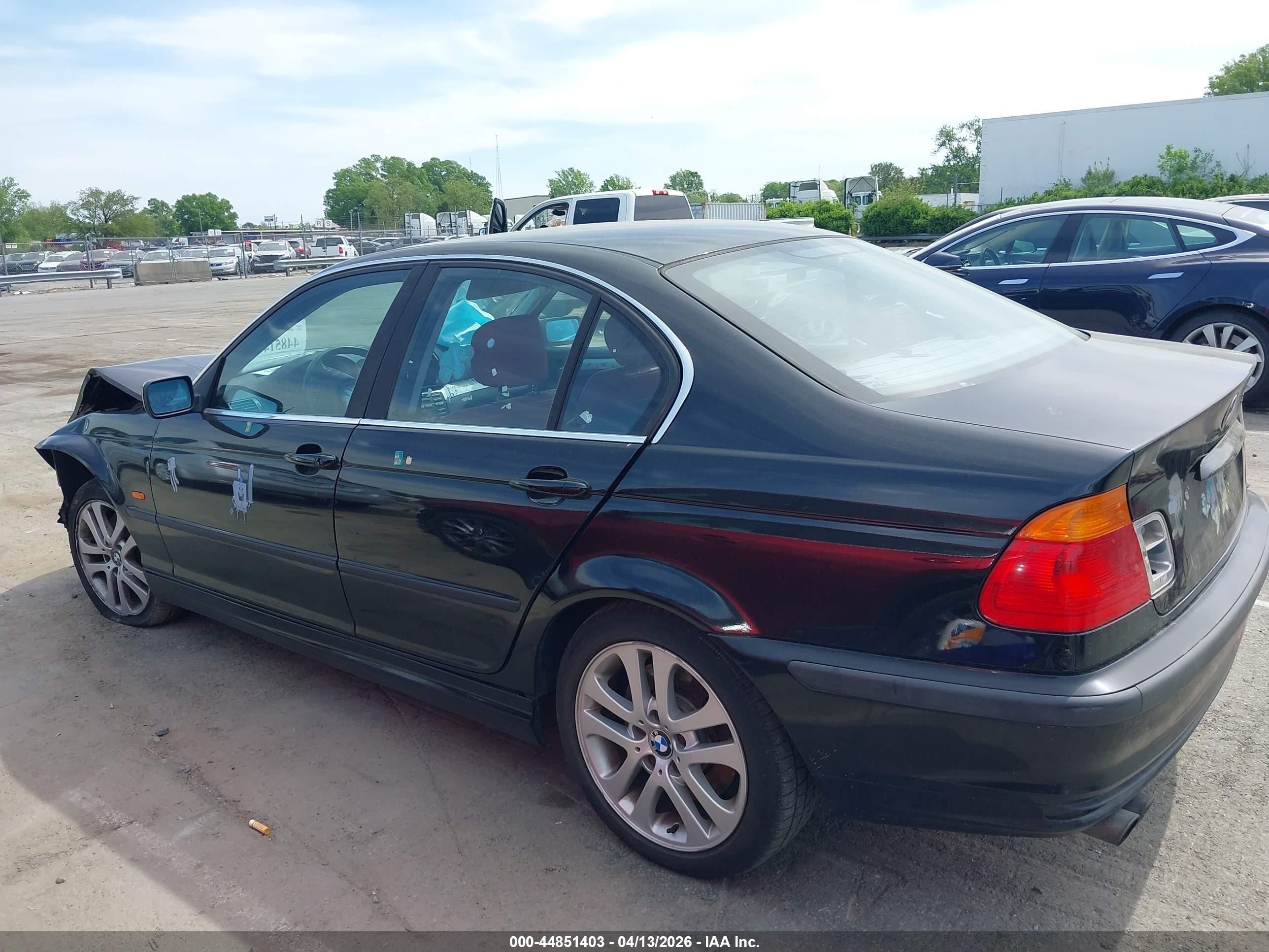 2001 Bmw 330i   Black vin: WBAAV53401JR80033
