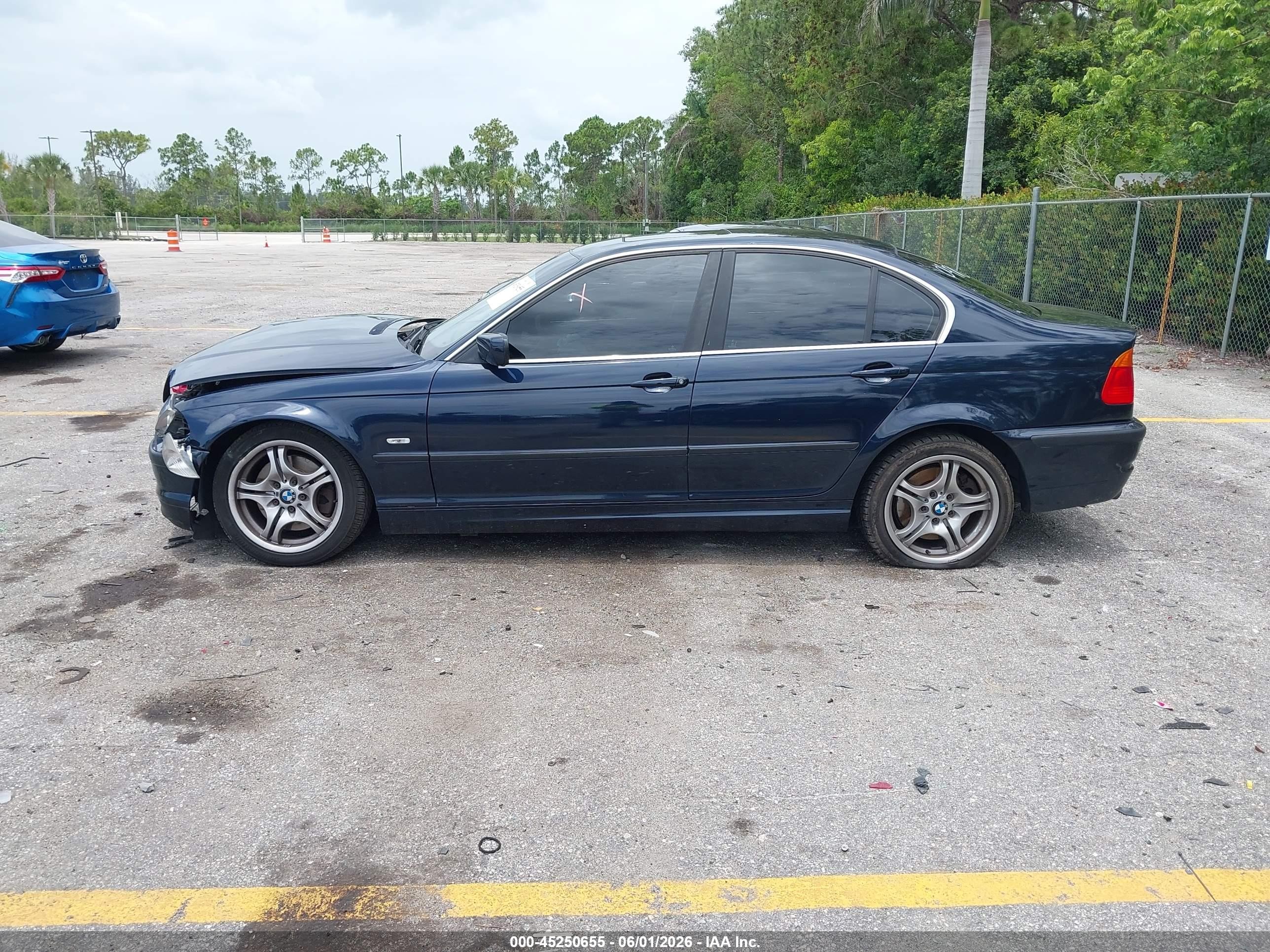 2001 Bmw 330i Blue vin: WBAAV53431FT00970