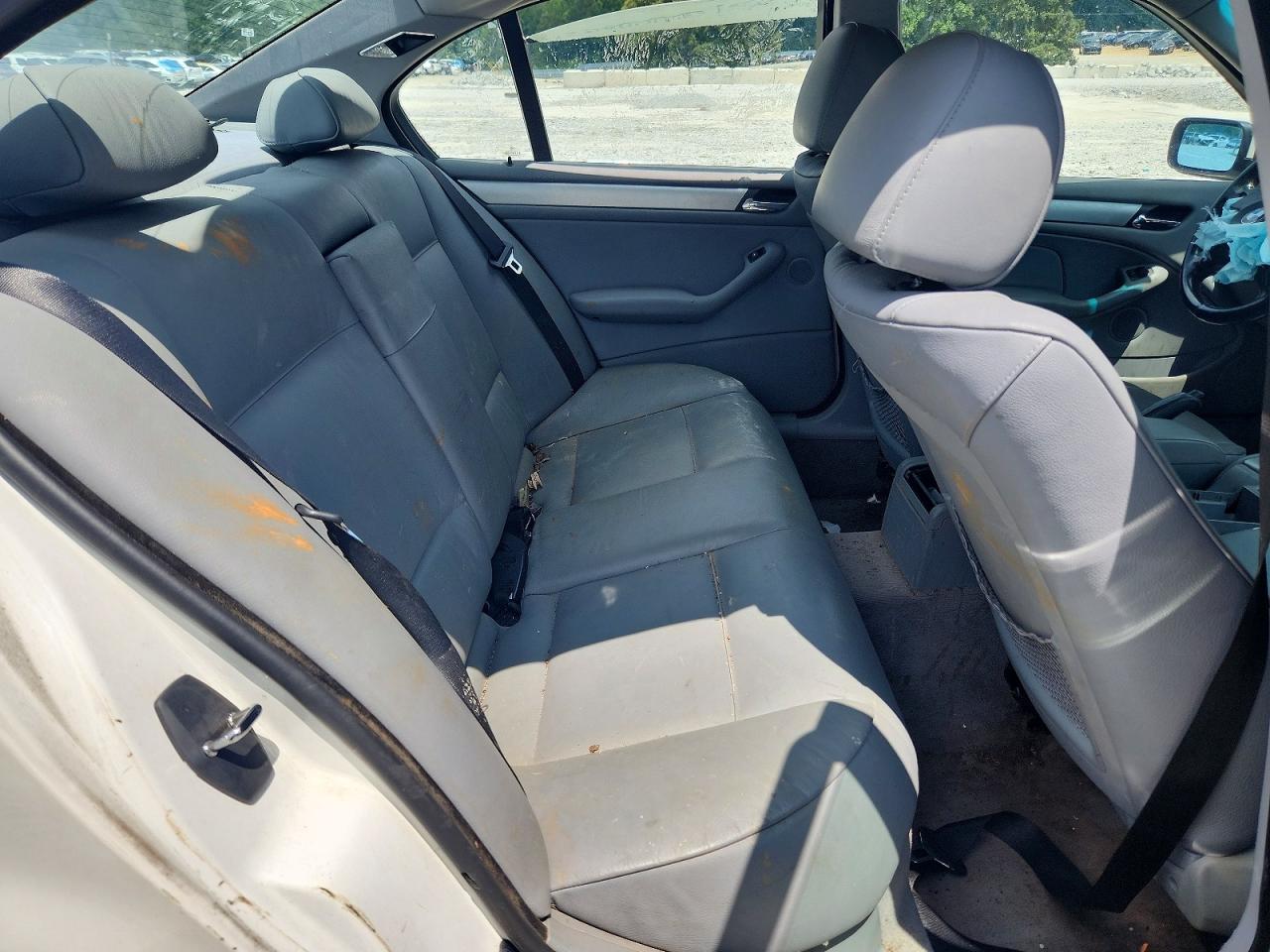 2001 Bmw 330 I White vin: WBAAV53451FJ63322