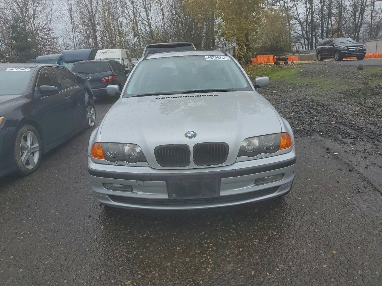 2001 Bmw 325 It Silver vin: WBAAW33401ET41385