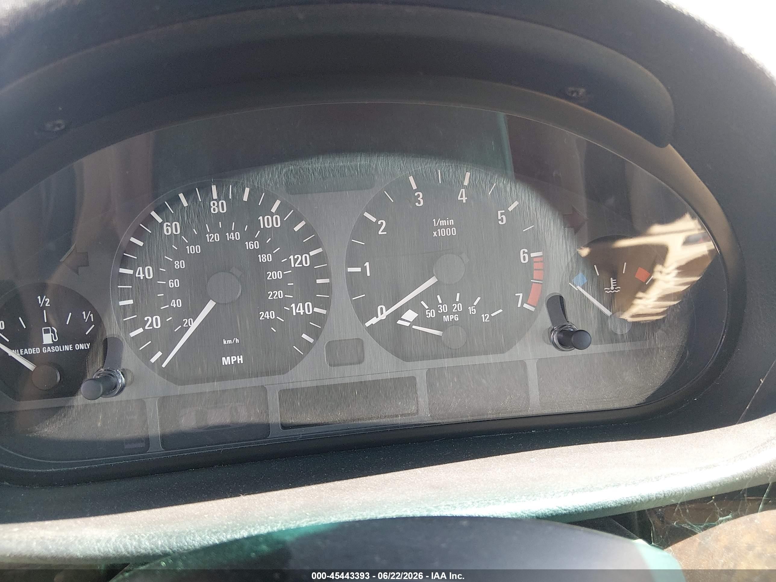 2001 Bmw 325i   Red vin: WBAAW33411EN80623