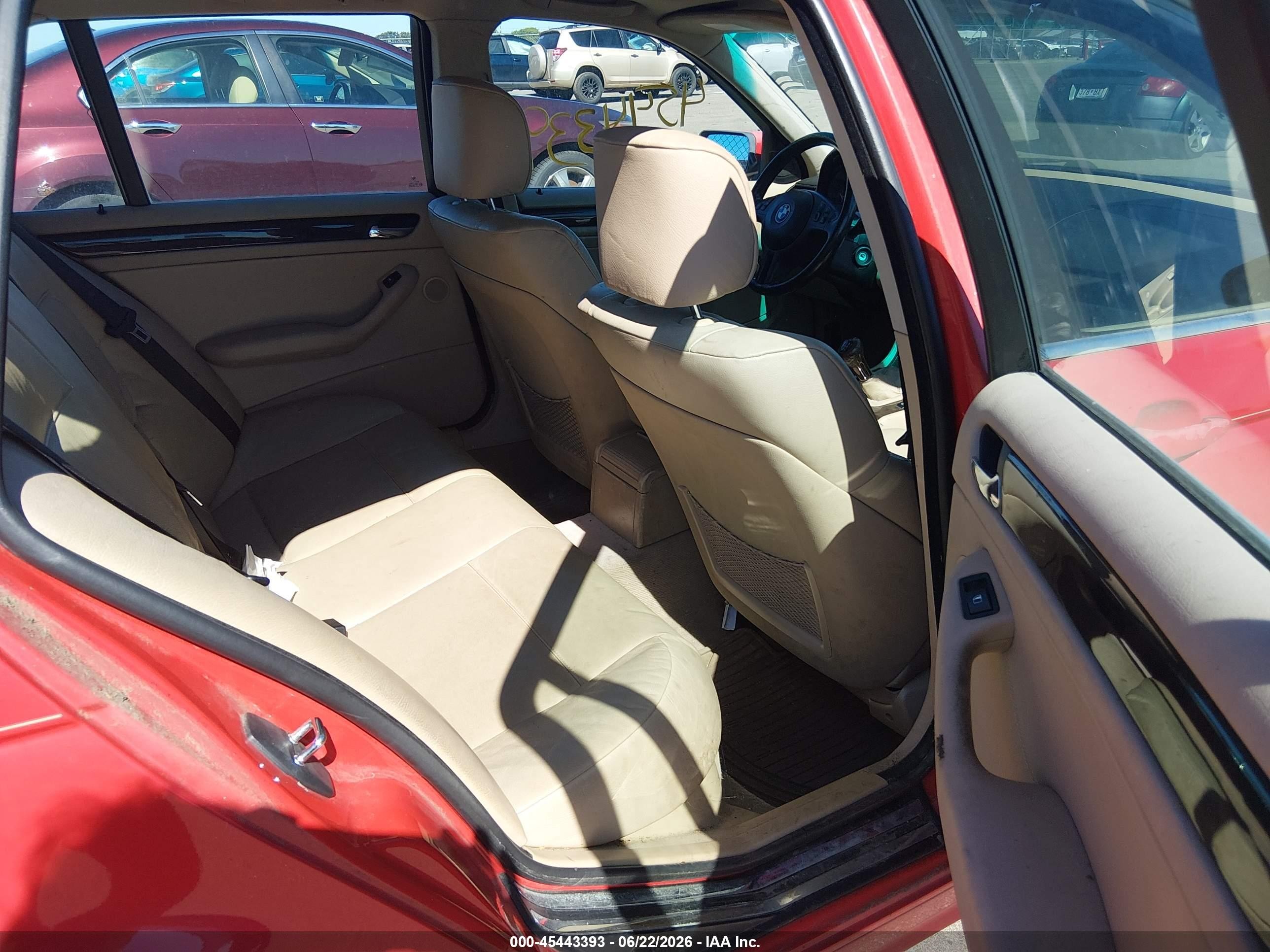 2001 Bmw 325i   Red vin: WBAAW33411EN80623