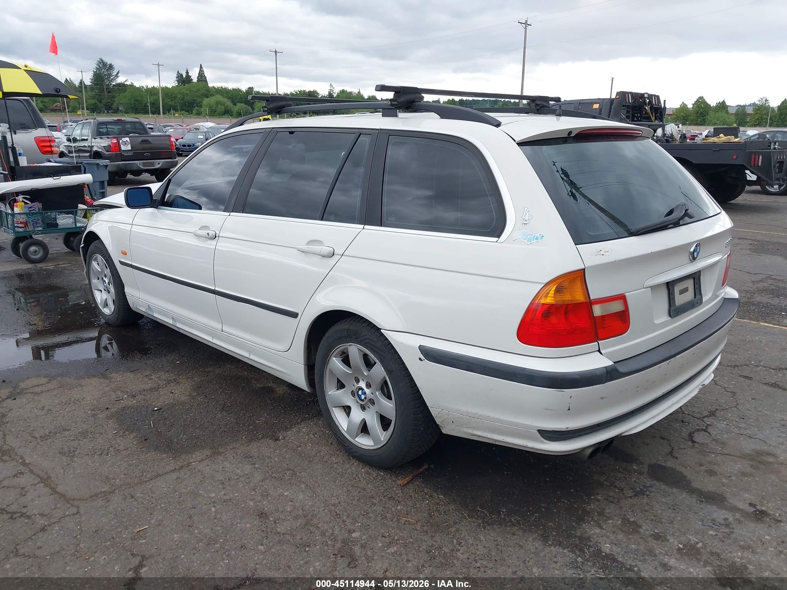 2001 Bmw 325i   White vin: WBAAW33461EN80052