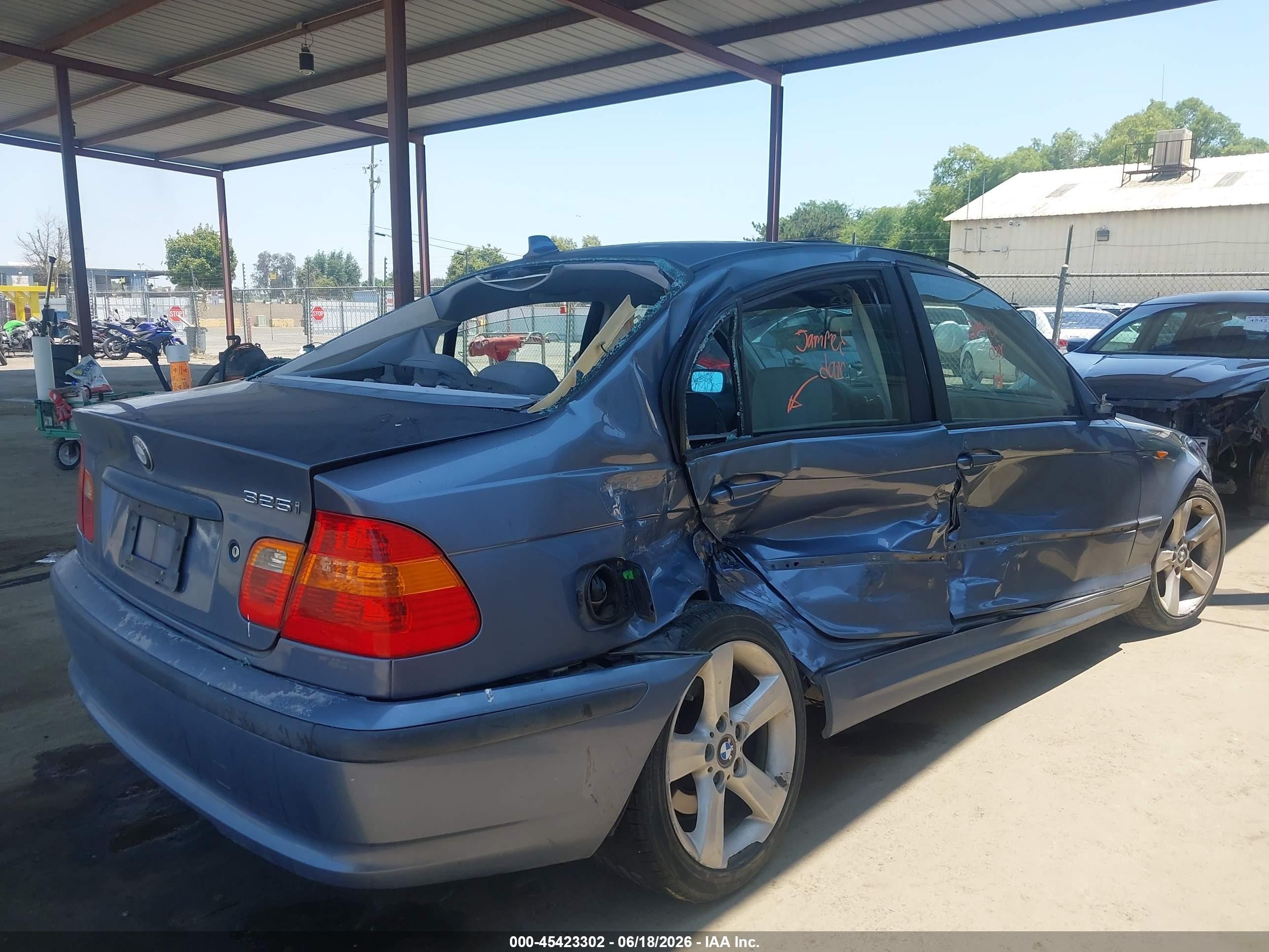 2004 Bmw 325i   Синий vin: WBAAZ33414KP83749