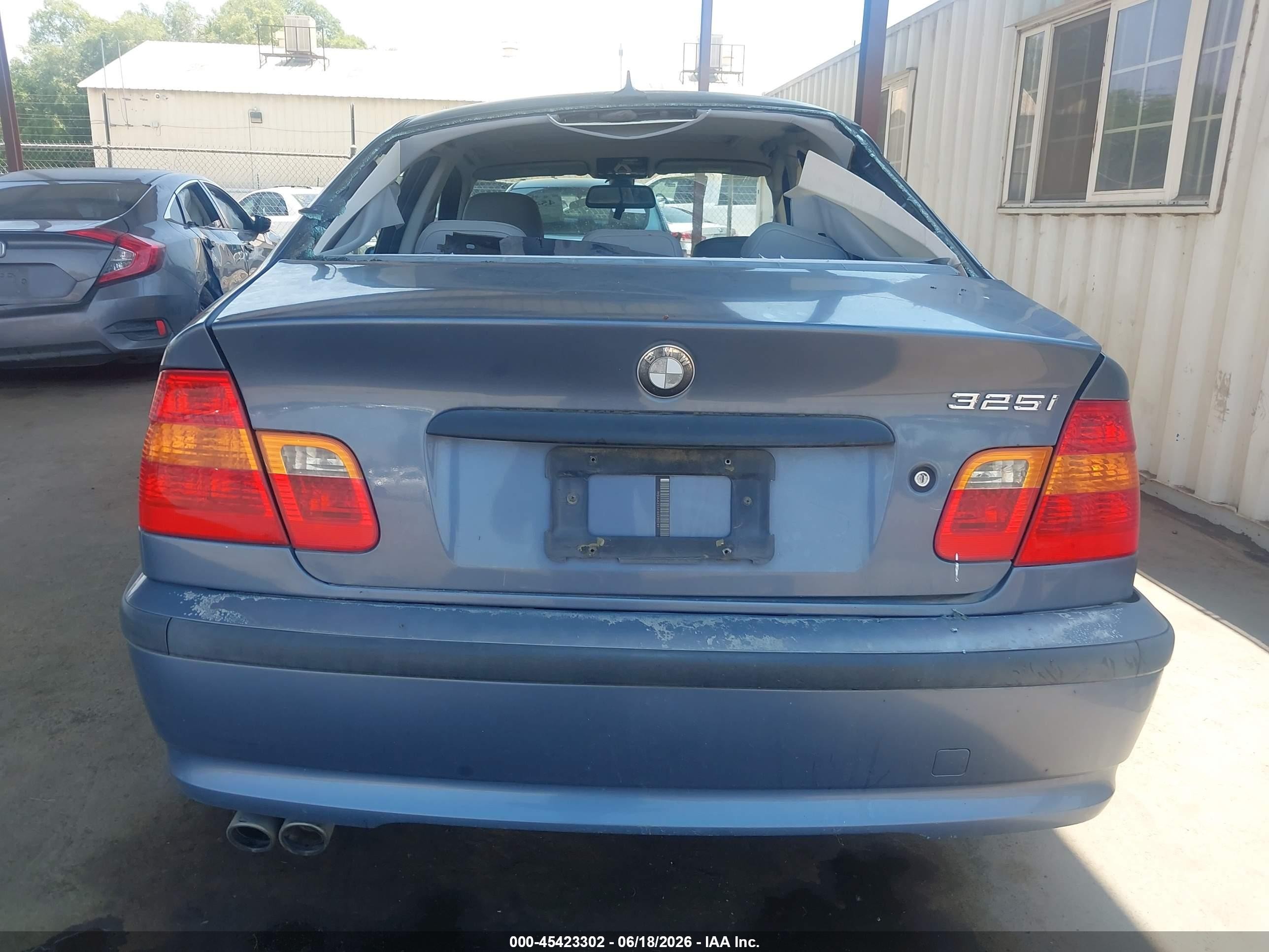 2004 Bmw 325i   Синий vin: WBAAZ33414KP83749