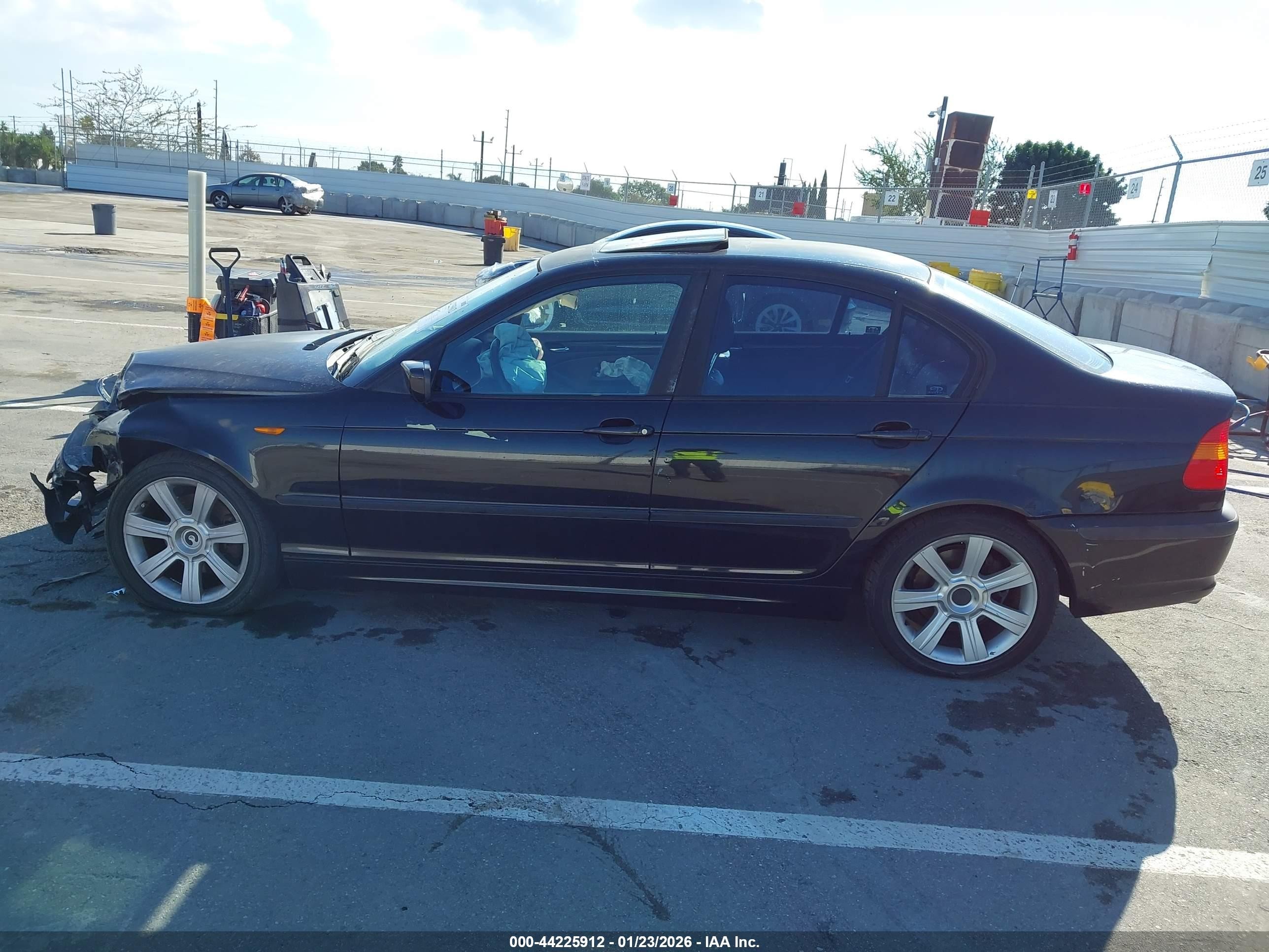 2003 Bmw 325i   Black vin: WBAAZ33433PH32533