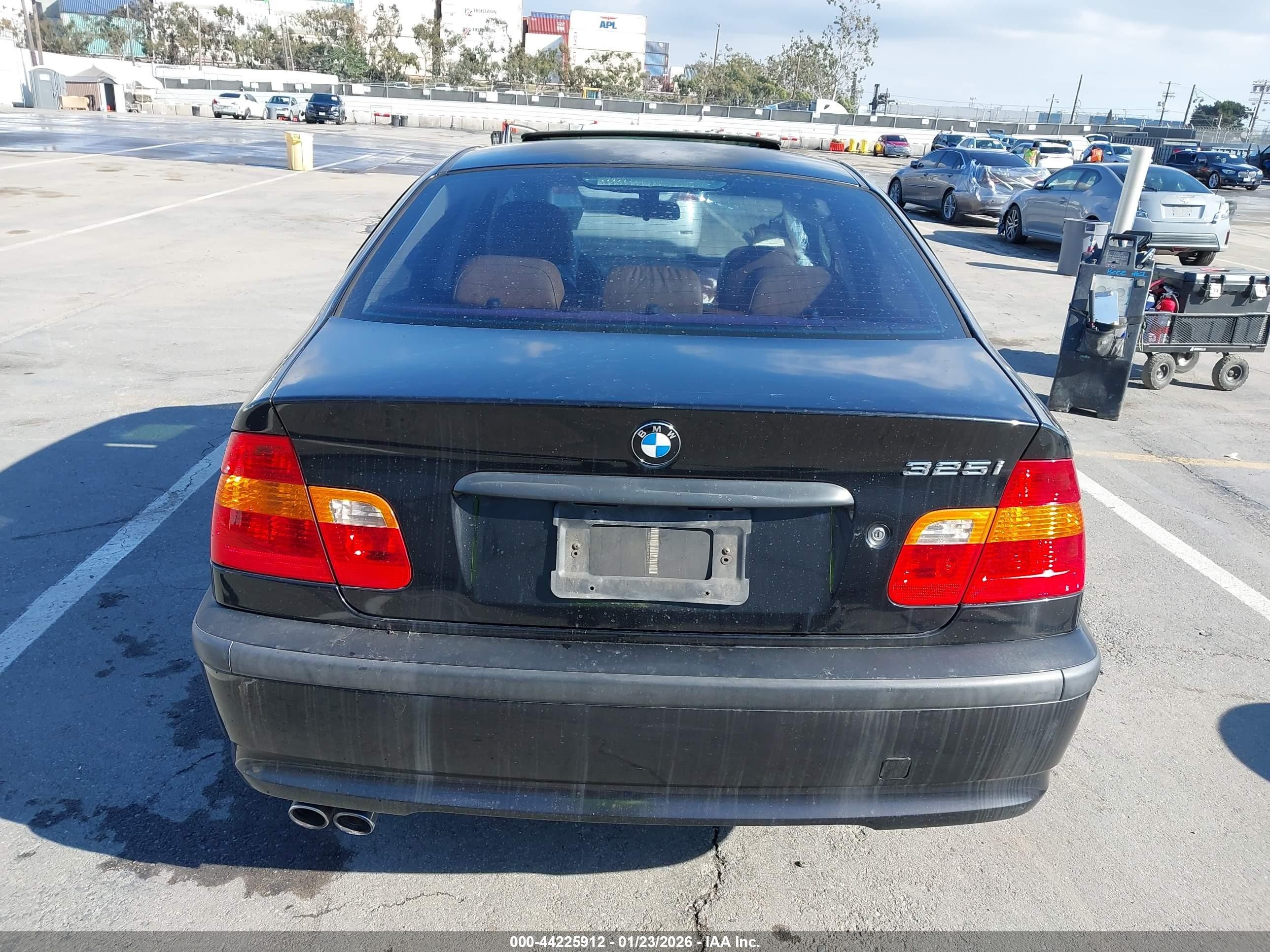 2003 Bmw 325i   Black vin: WBAAZ33433PH32533