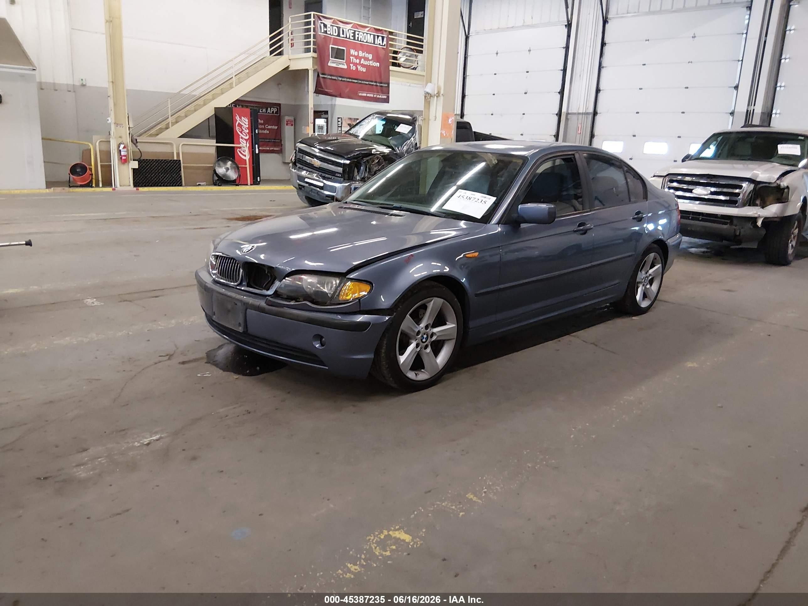 2004 Bmw 325i   Blue vin: WBAAZ33464KP83004