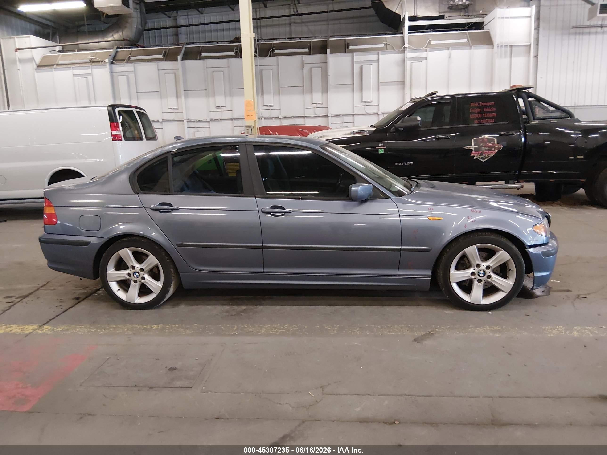 2004 Bmw 325i   Blue vin: WBAAZ33464KP83004