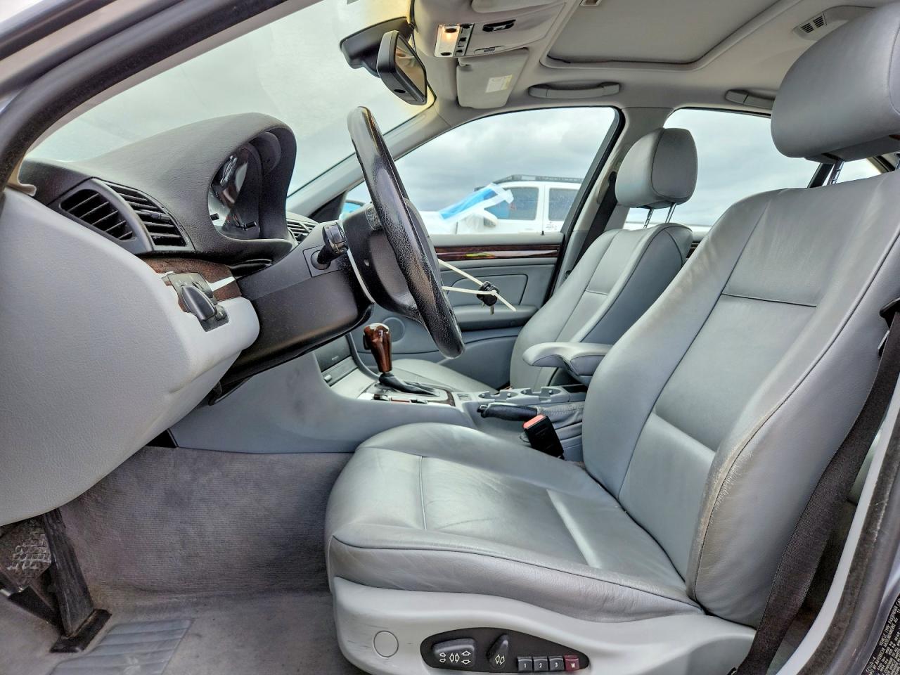2004 Bmw 325 Is Sulev Серый vin: WBAAZ33474KP84811