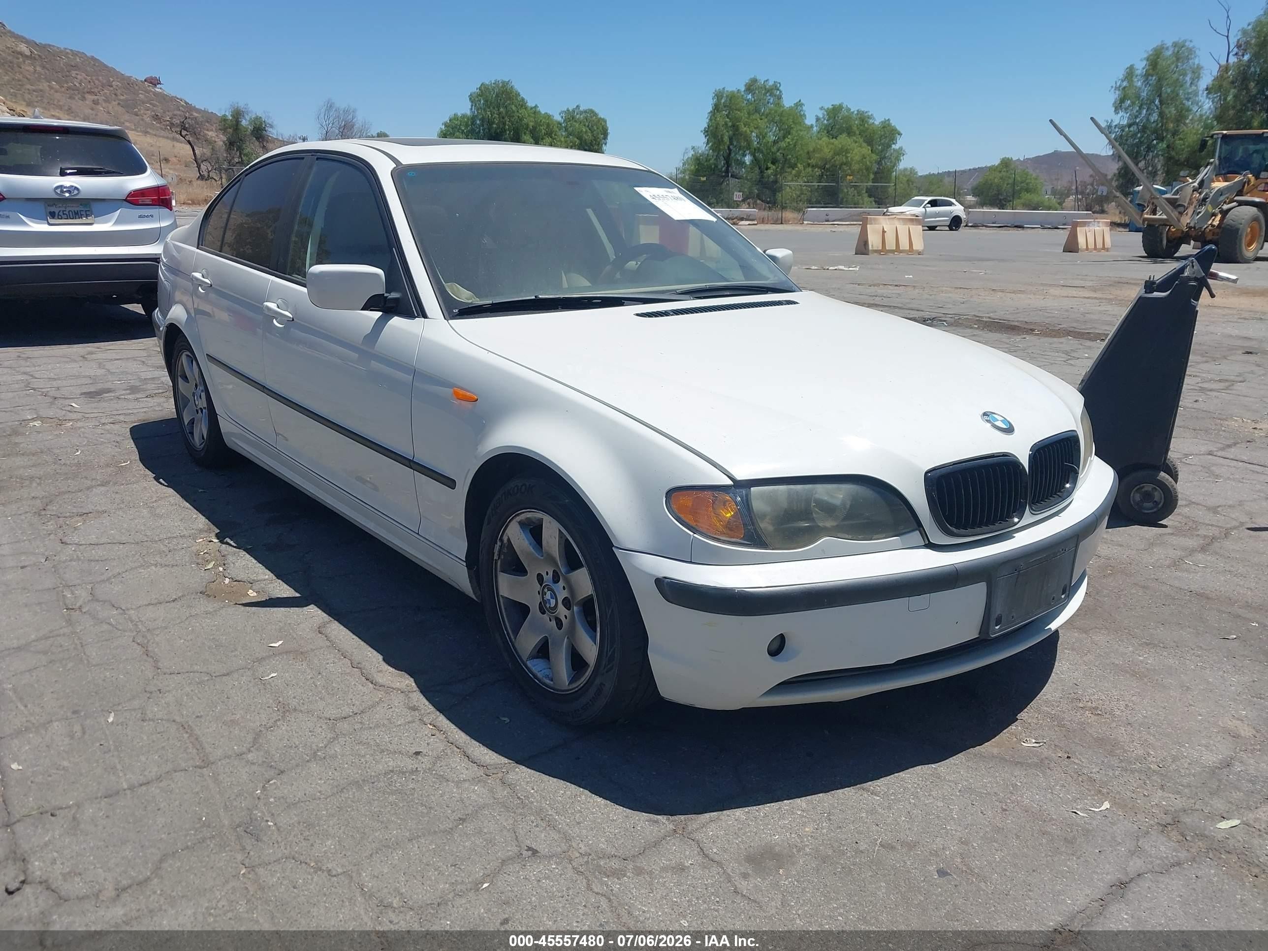 2004 Bmw 325i   White vin: WBAAZ33474KP87269