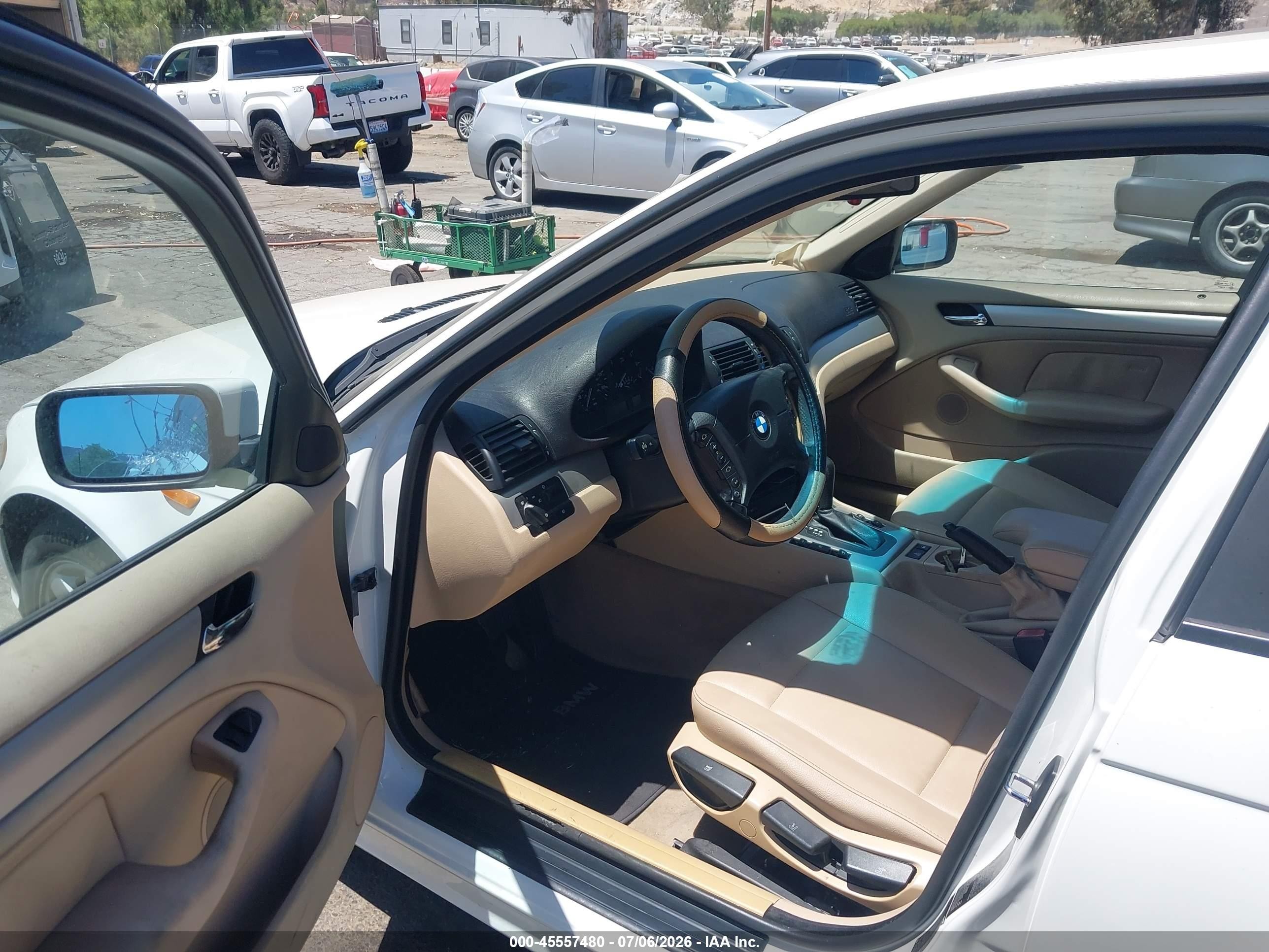 2004 Bmw 325i   White vin: WBAAZ33474KP87269