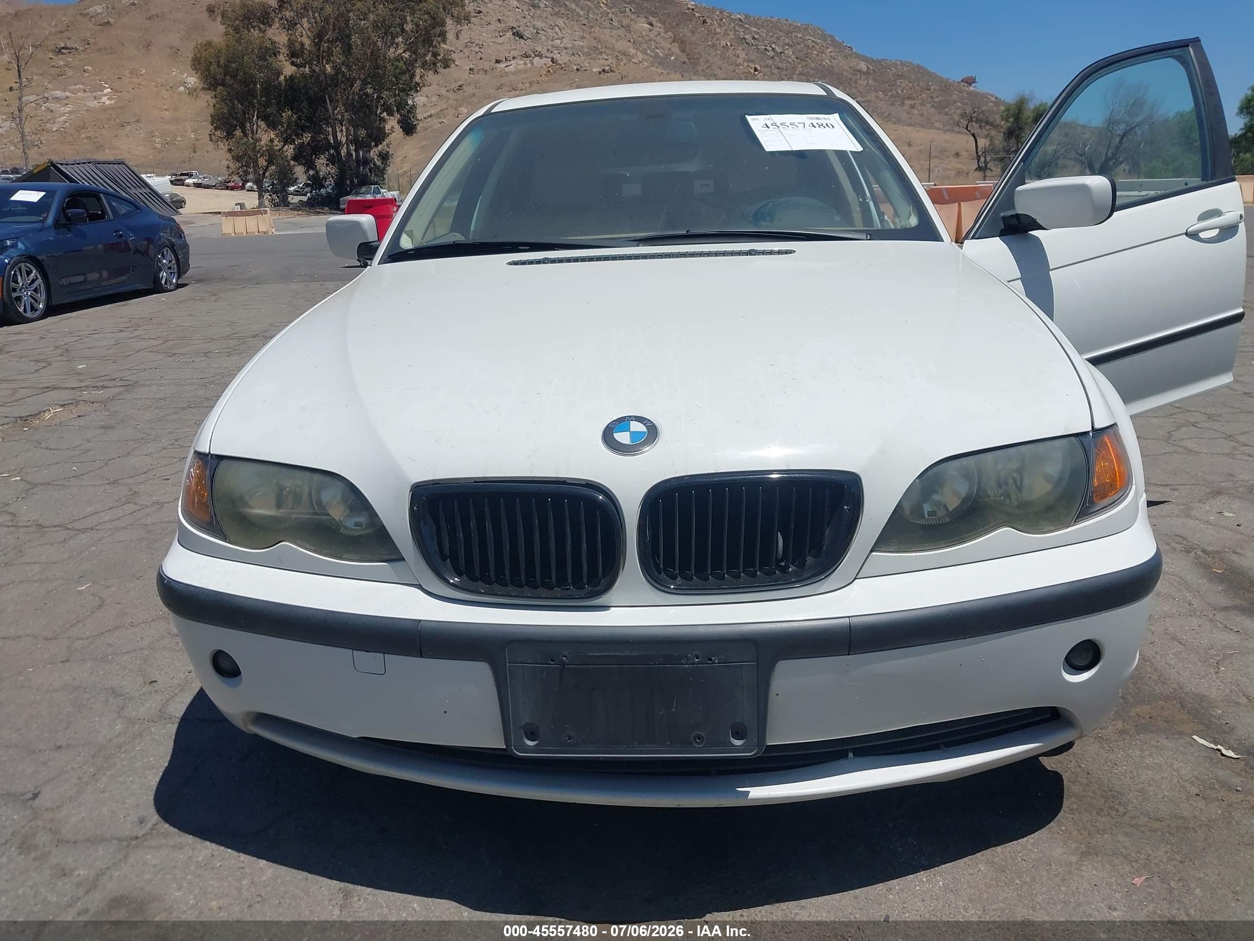 2004 Bmw 325i   White vin: WBAAZ33474KP87269