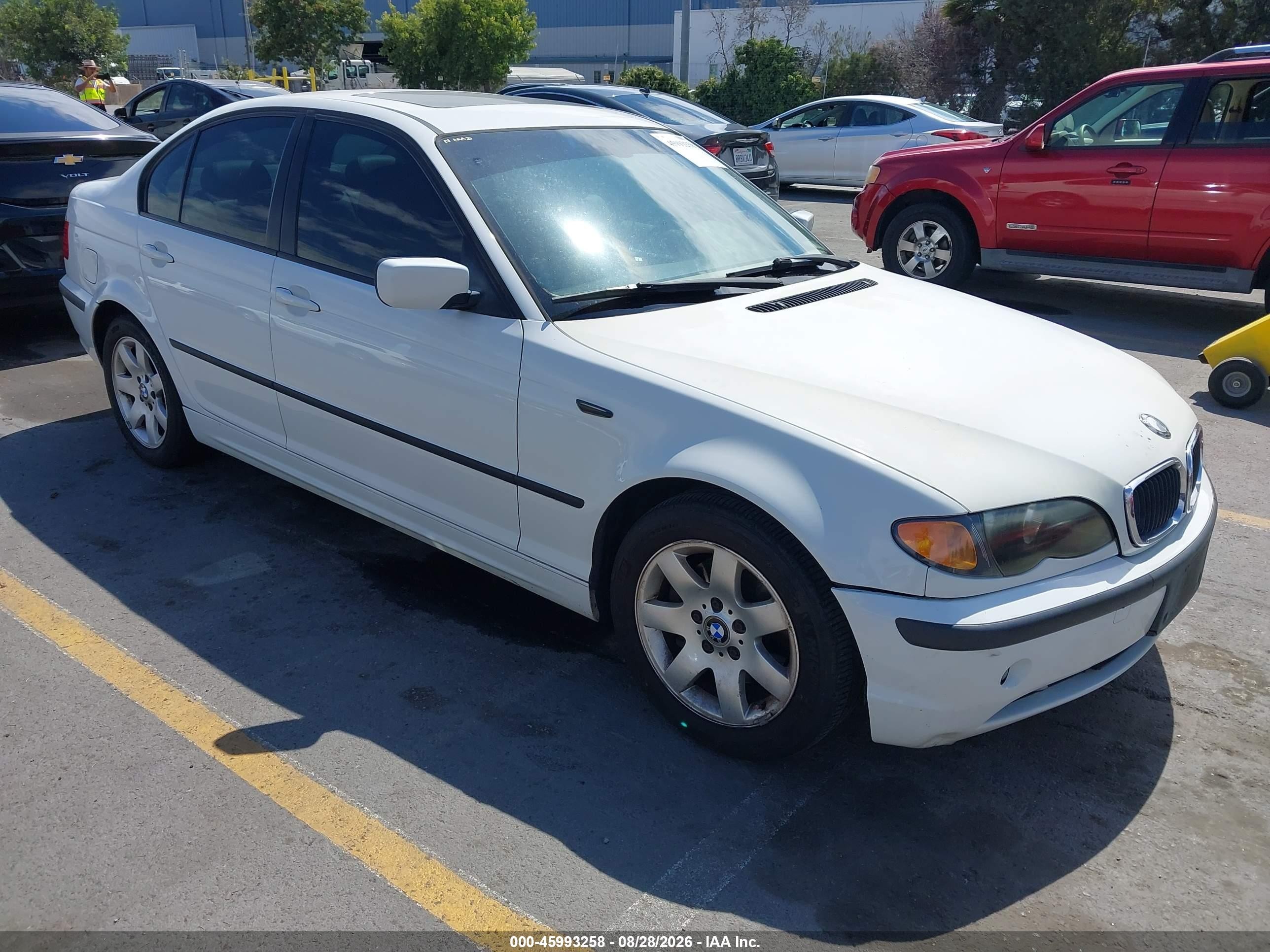2005 Bmw 325i   White vin: WBAAZ33475KW76643