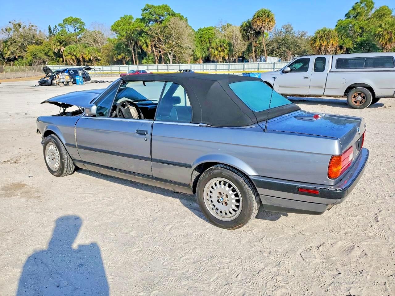 1991 Bmw 318 I Silver vin: WBABA7317MEJ11315