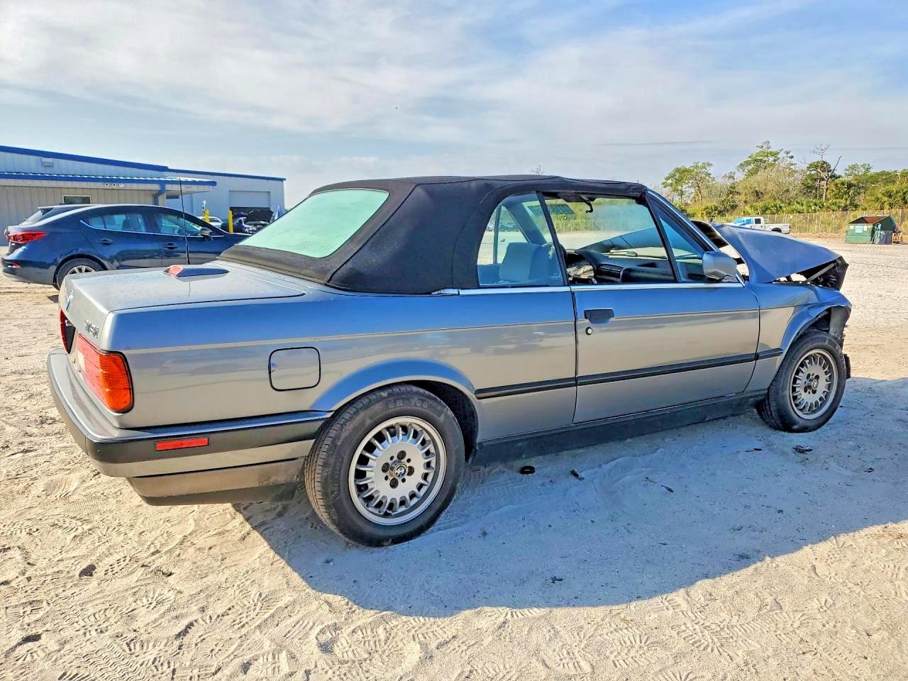 1991 Bmw 318 I Silver vin: WBABA7317MEJ11315