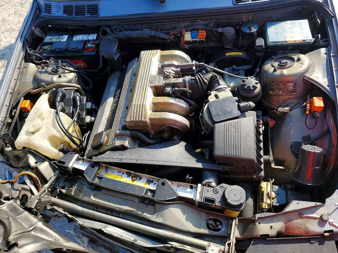 1991 Bmw 318 I Silver vin: WBABA7317MEJ11315