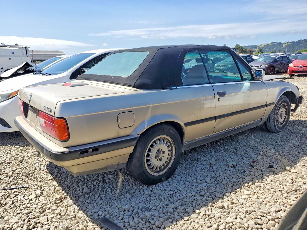 1991 Bmw 318 I Cream vin: WBABA731XMEJ11079