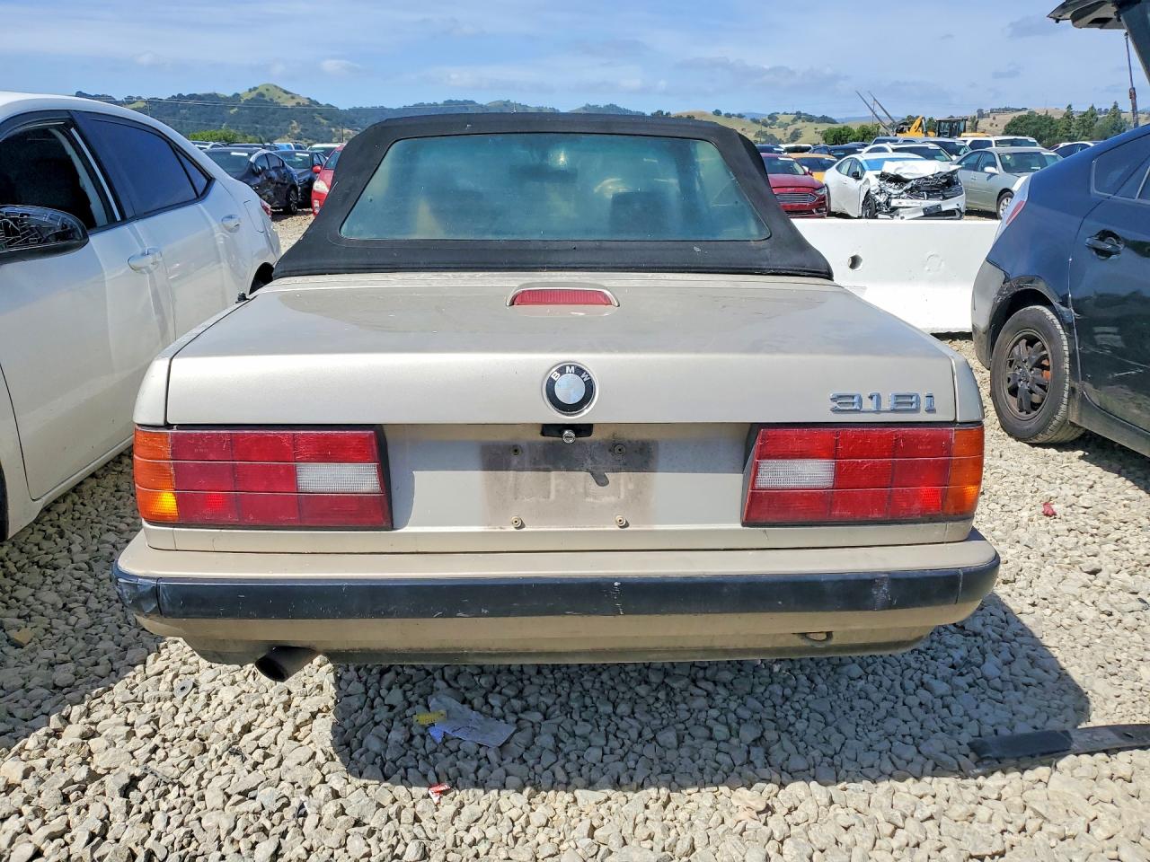1991 Bmw 318 I Cream vin: WBABA731XMEJ11079