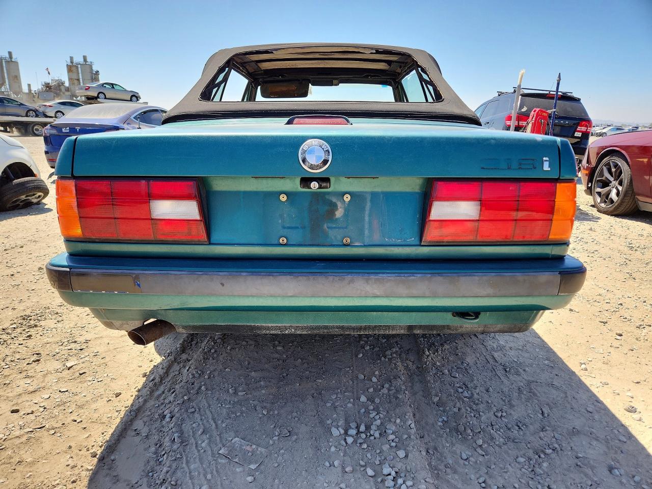 1992 Bmw 318 I Green vin: WBABA731XNEJ12038