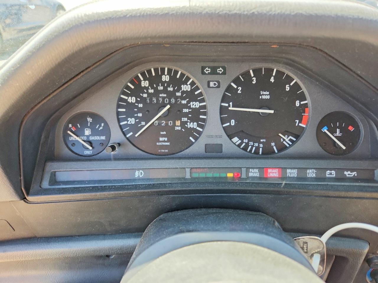 1992 Bmw 318 I Green vin: WBABA731XNEJ12038