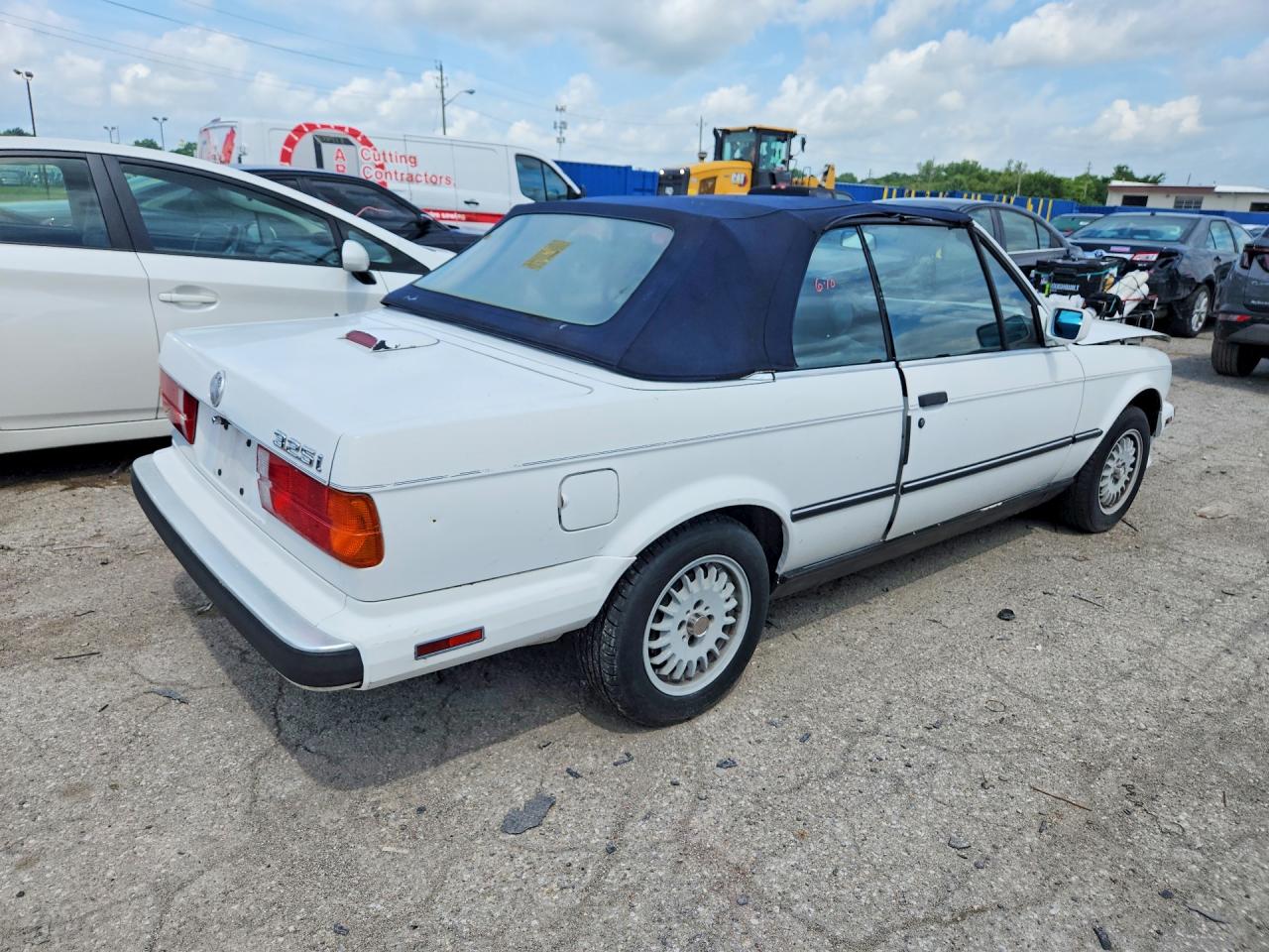 1989 Bmw 325 I White vin: WBABB1300K8275079