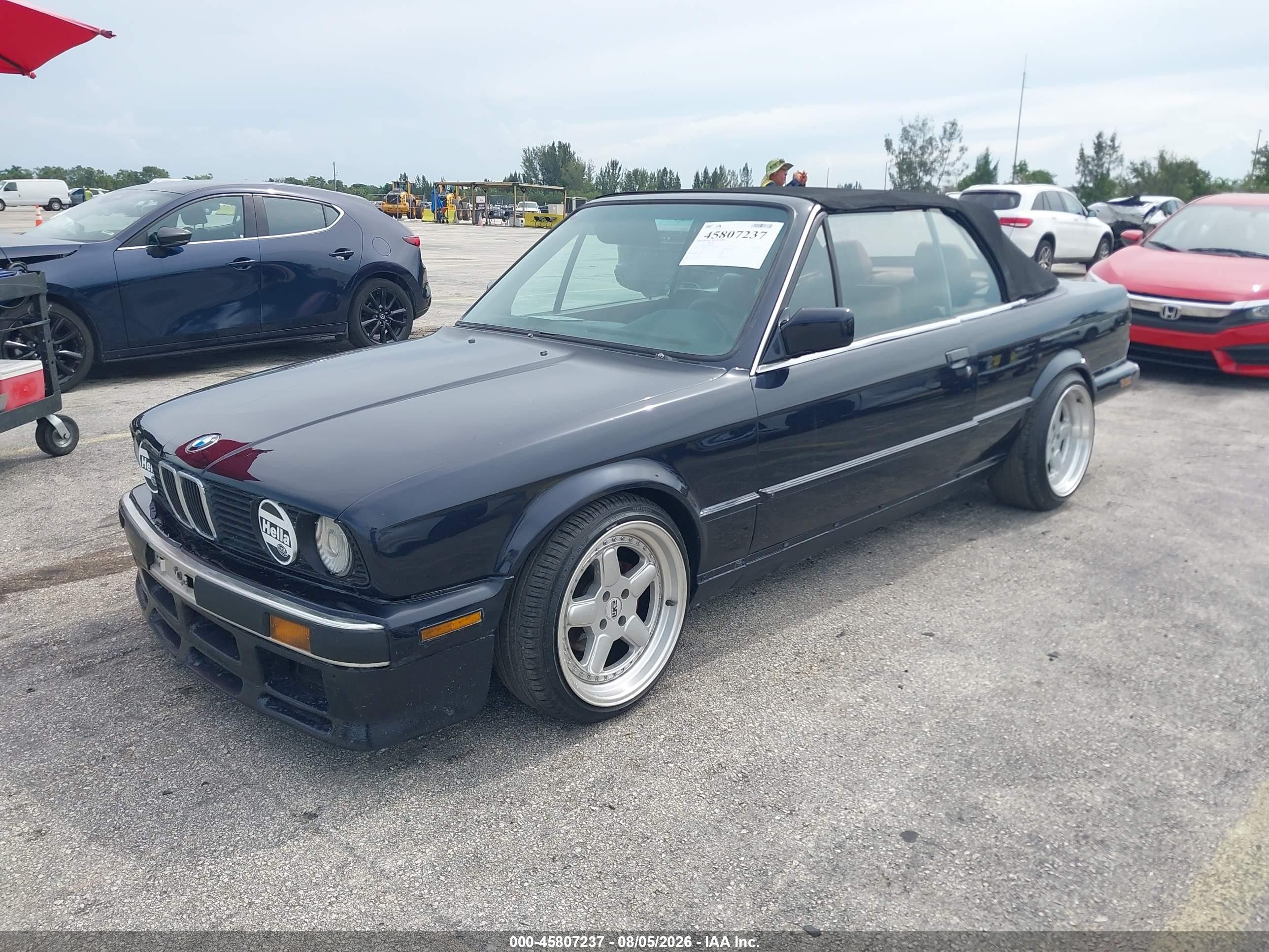 1988 Bmw 325 I Black vin: WBABB1305J8273097