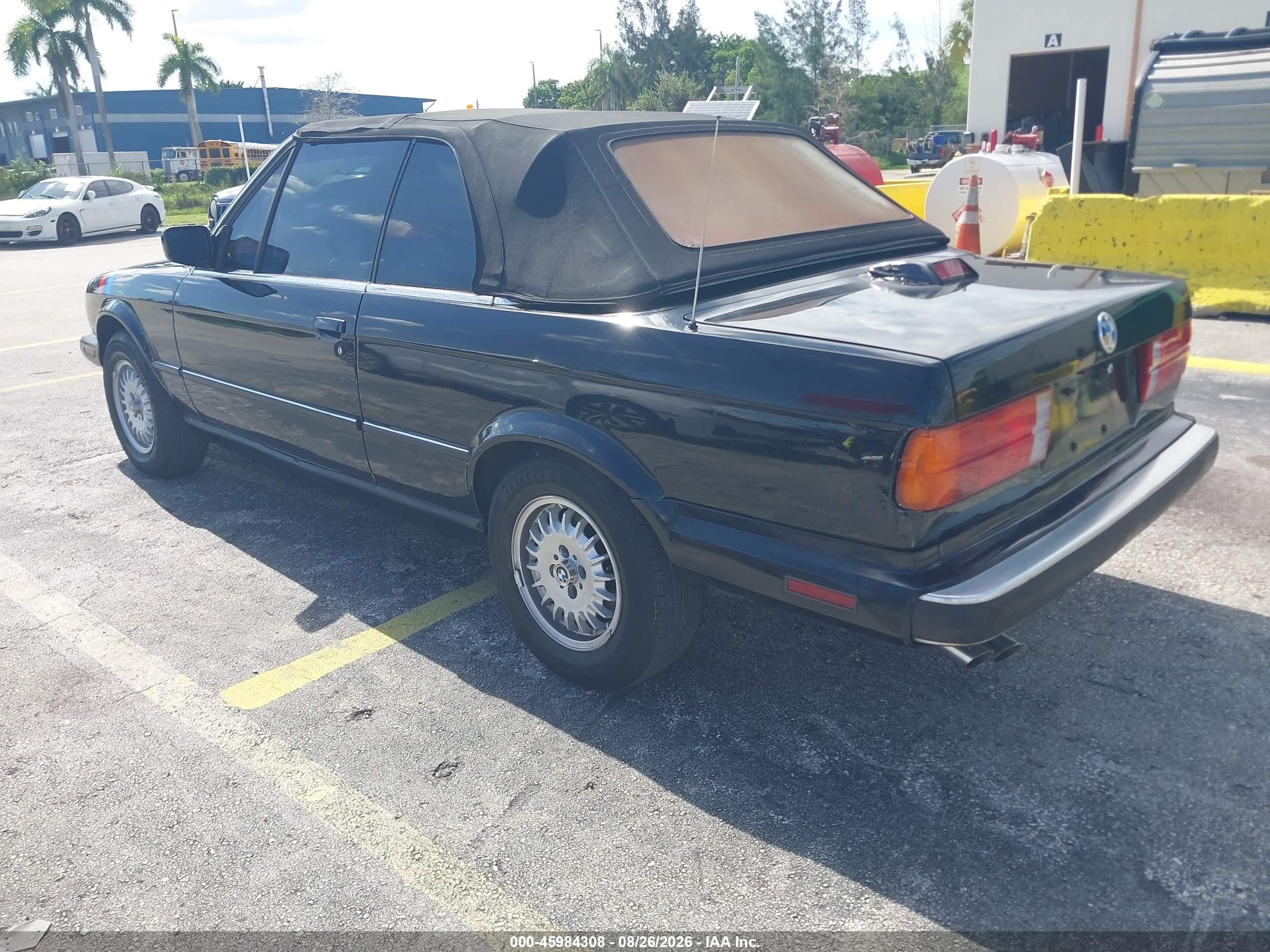 1988 Bmw 325 I Black vin: WBABB1306J1930773