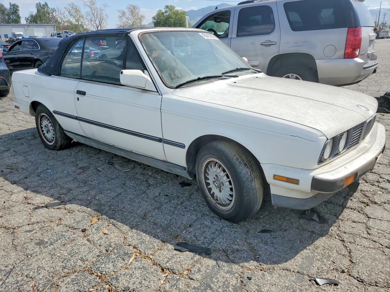 1989 Bmw 3 Series White vin: WBABB2308KEC17120