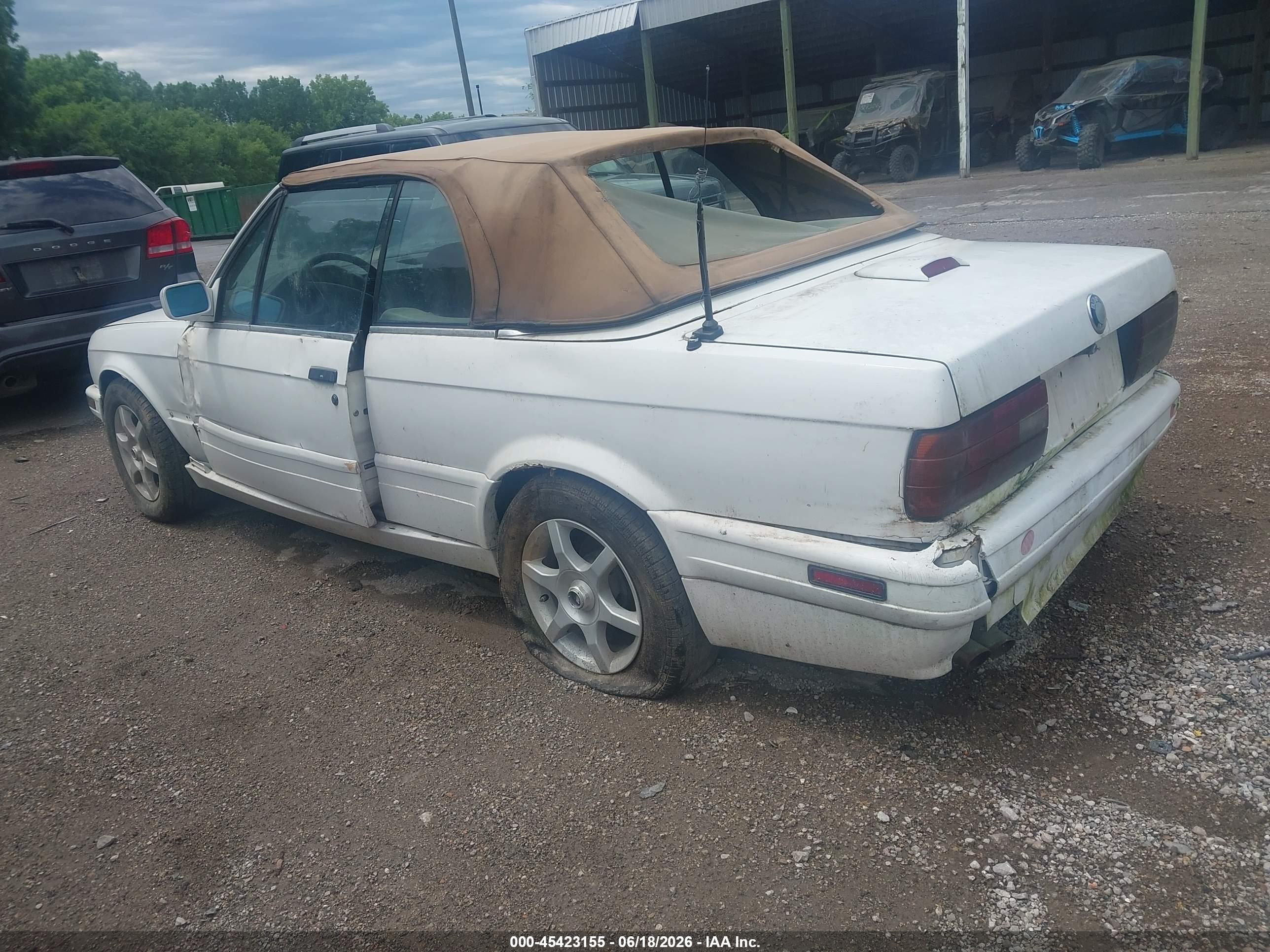 1992 Bmw 325 Ic Automatic White vin: WBABB2311NEC29350
