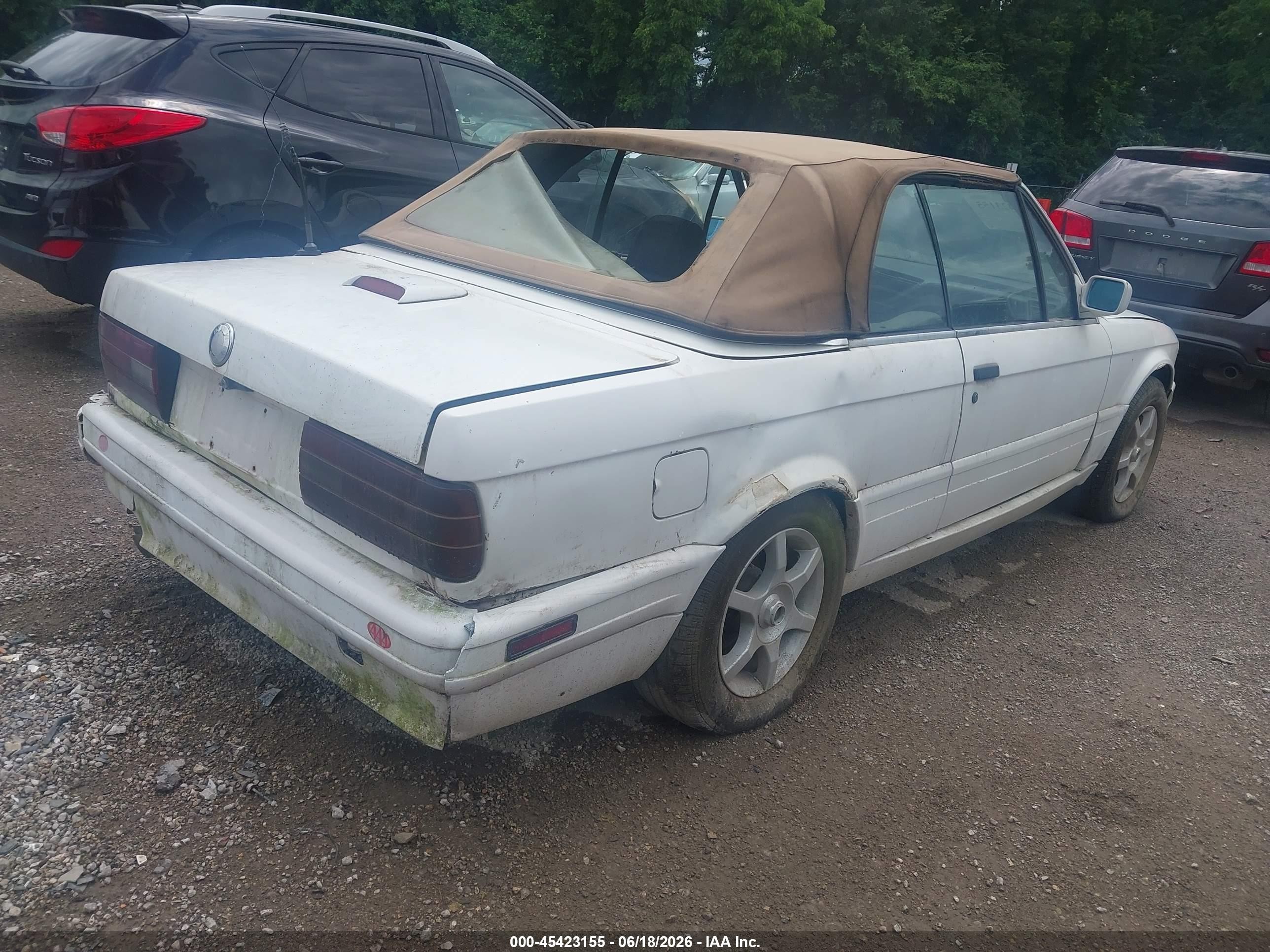 1992 Bmw 325 Ic Automatic White vin: WBABB2311NEC29350
