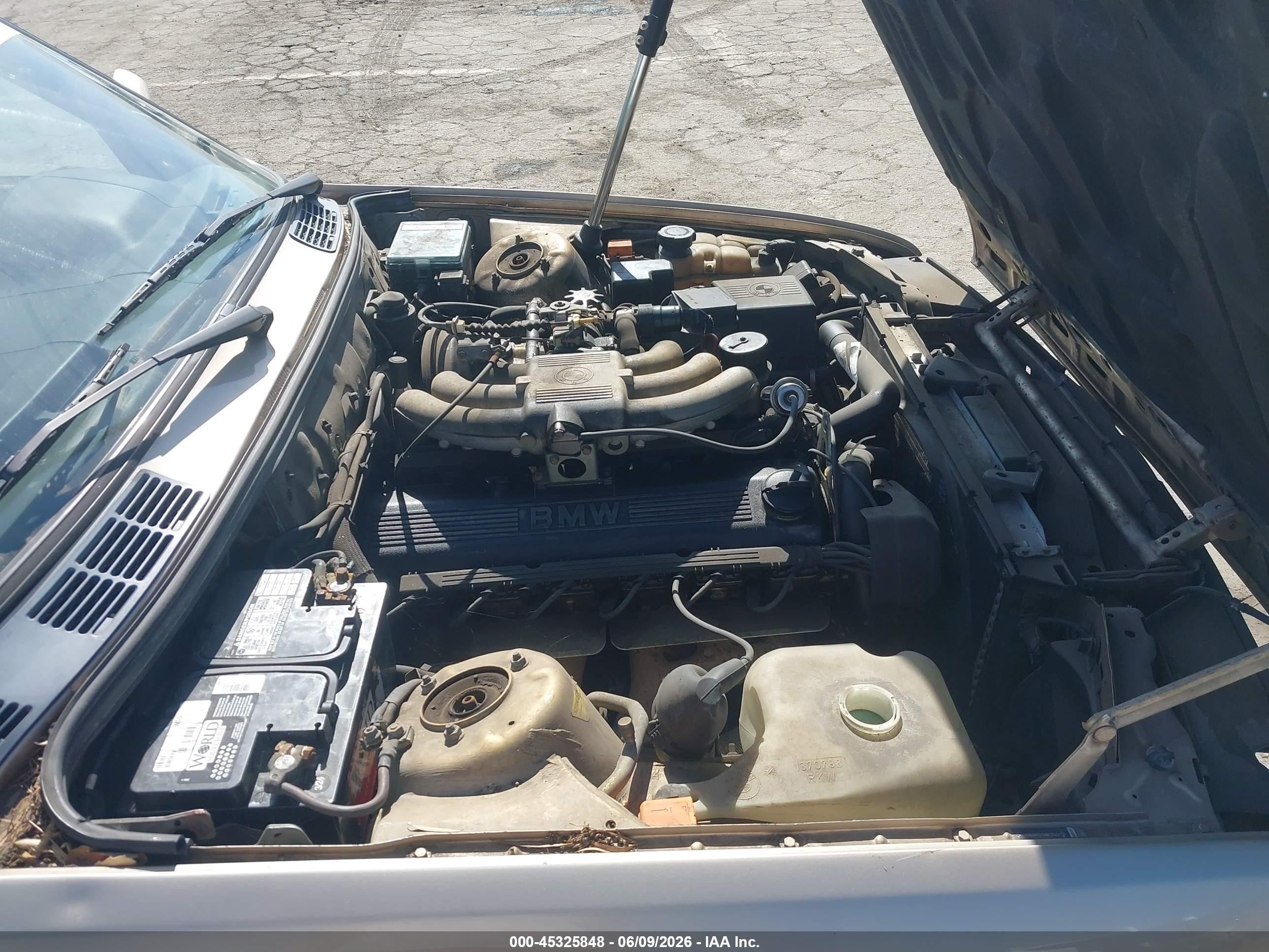 1992 Bmw 325 Ic Automatic Золотой vin: WBABB2315NEC27634