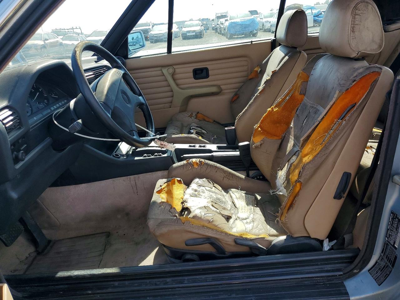 1991 Bmw 325 Ic Automatic Серебряный vin: WBABB2317MEC24751