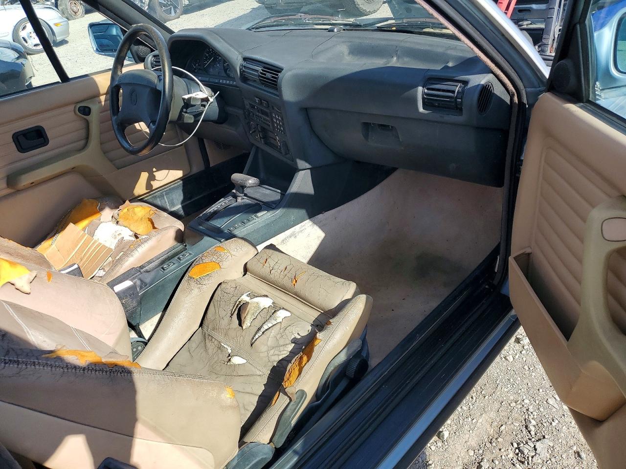 1991 Bmw 325 Ic Automatic Серебряный vin: WBABB2317MEC24751