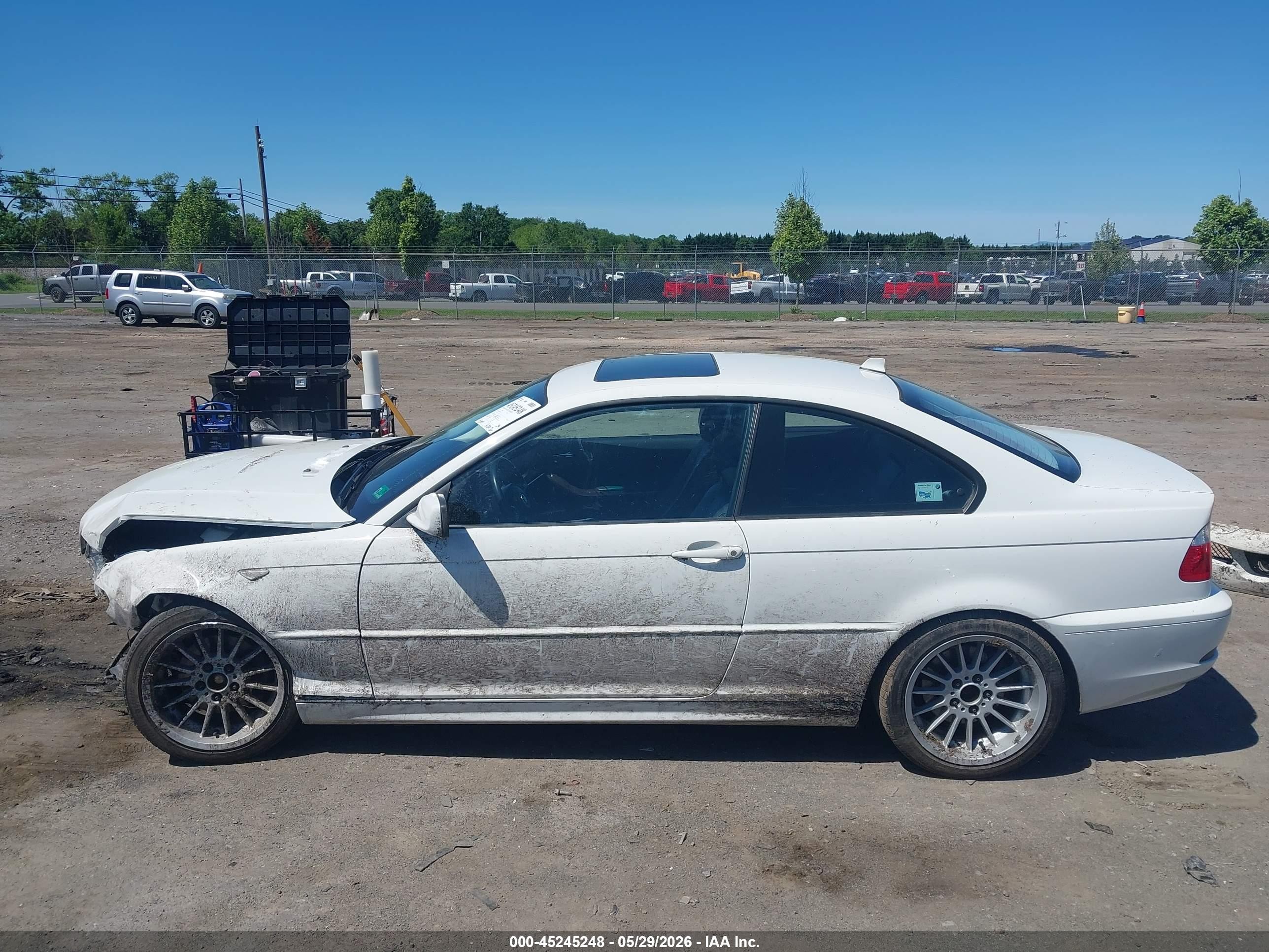 2004 Bmw 325ci   White vin: WBABD33494JY97099