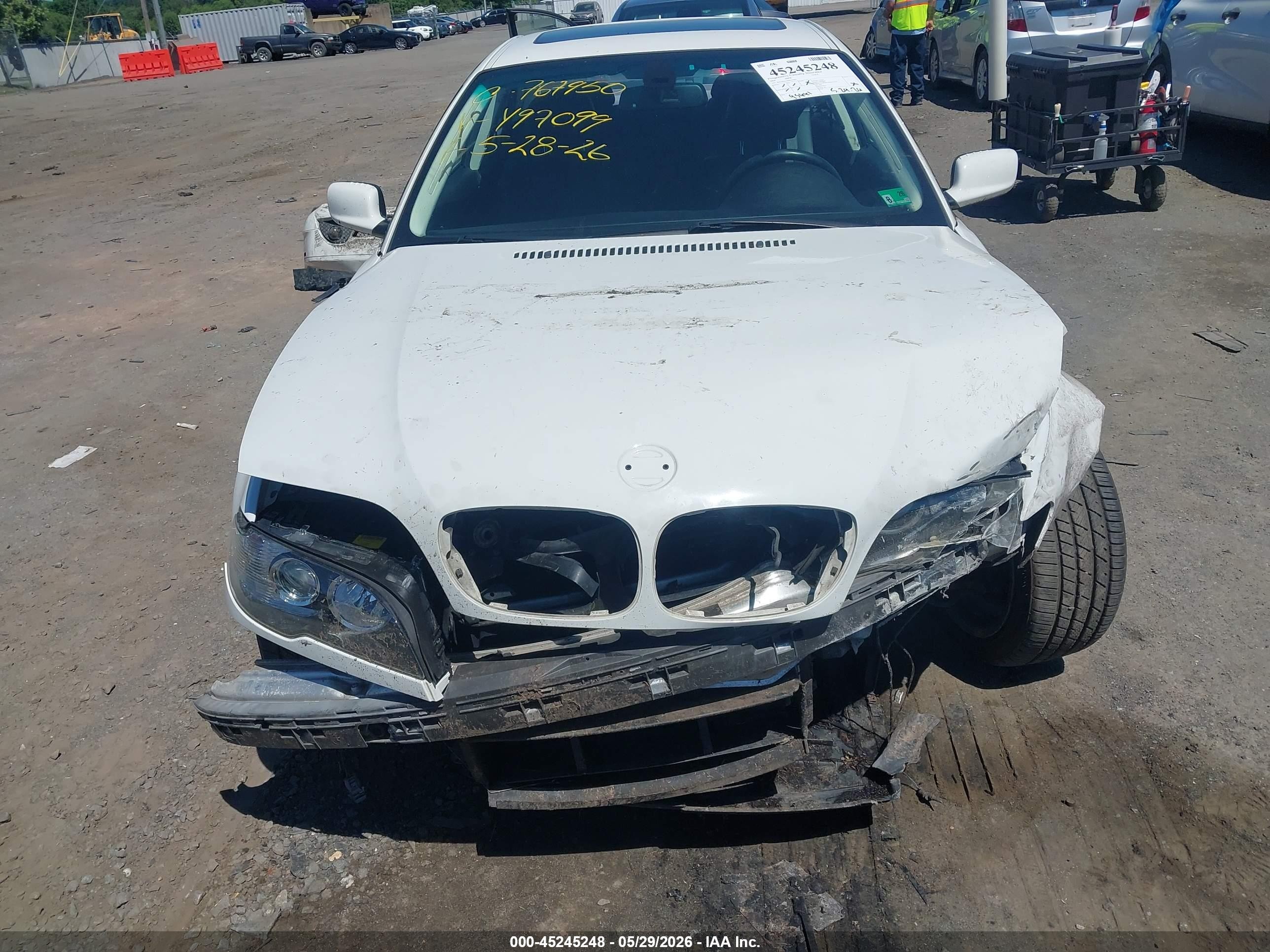 2004 Bmw 325ci   White vin: WBABD33494JY97099