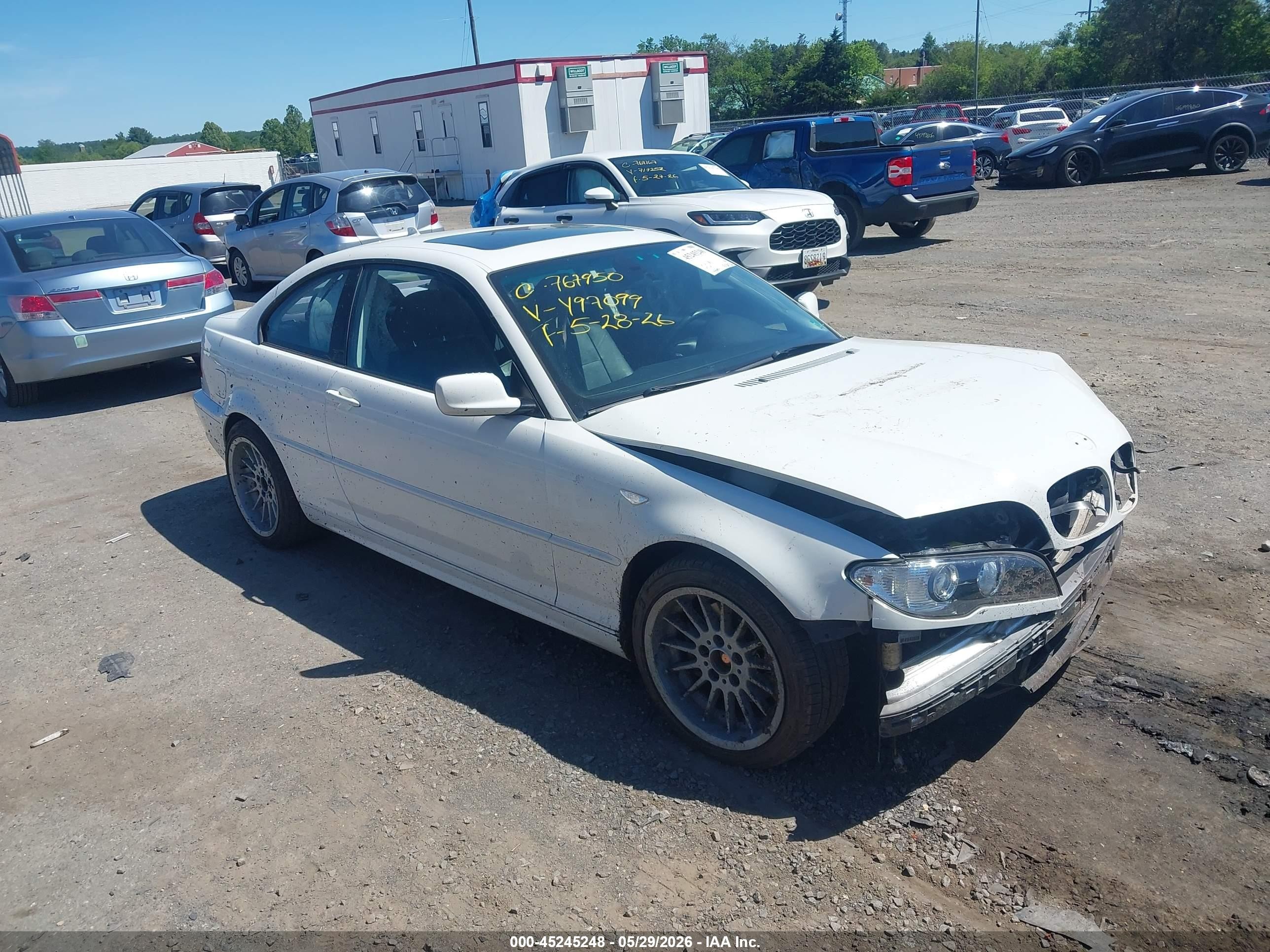 2004 Bmw 325ci   White vin: WBABD33494JY97099
