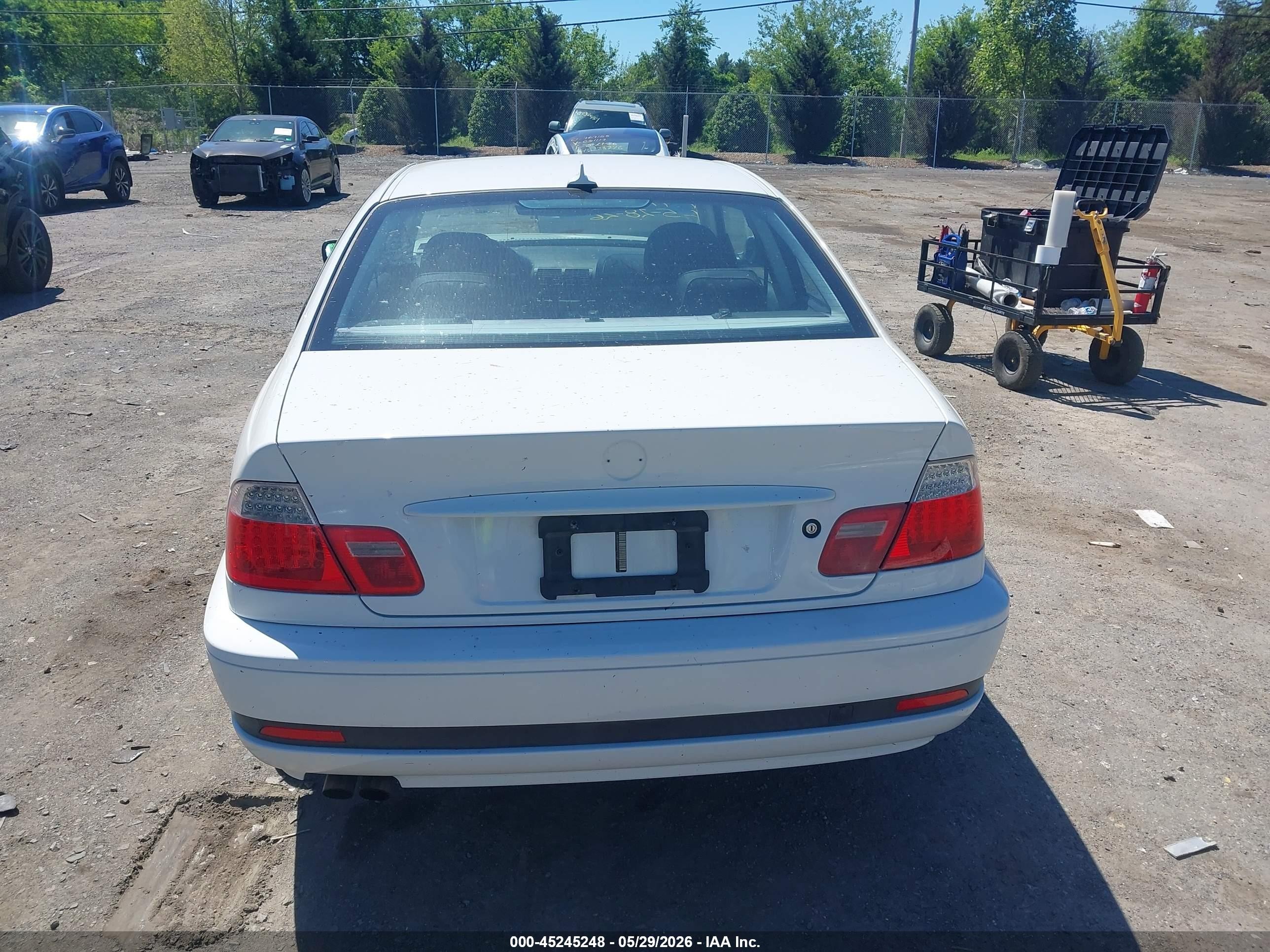 2004 Bmw 325ci   White vin: WBABD33494JY97099