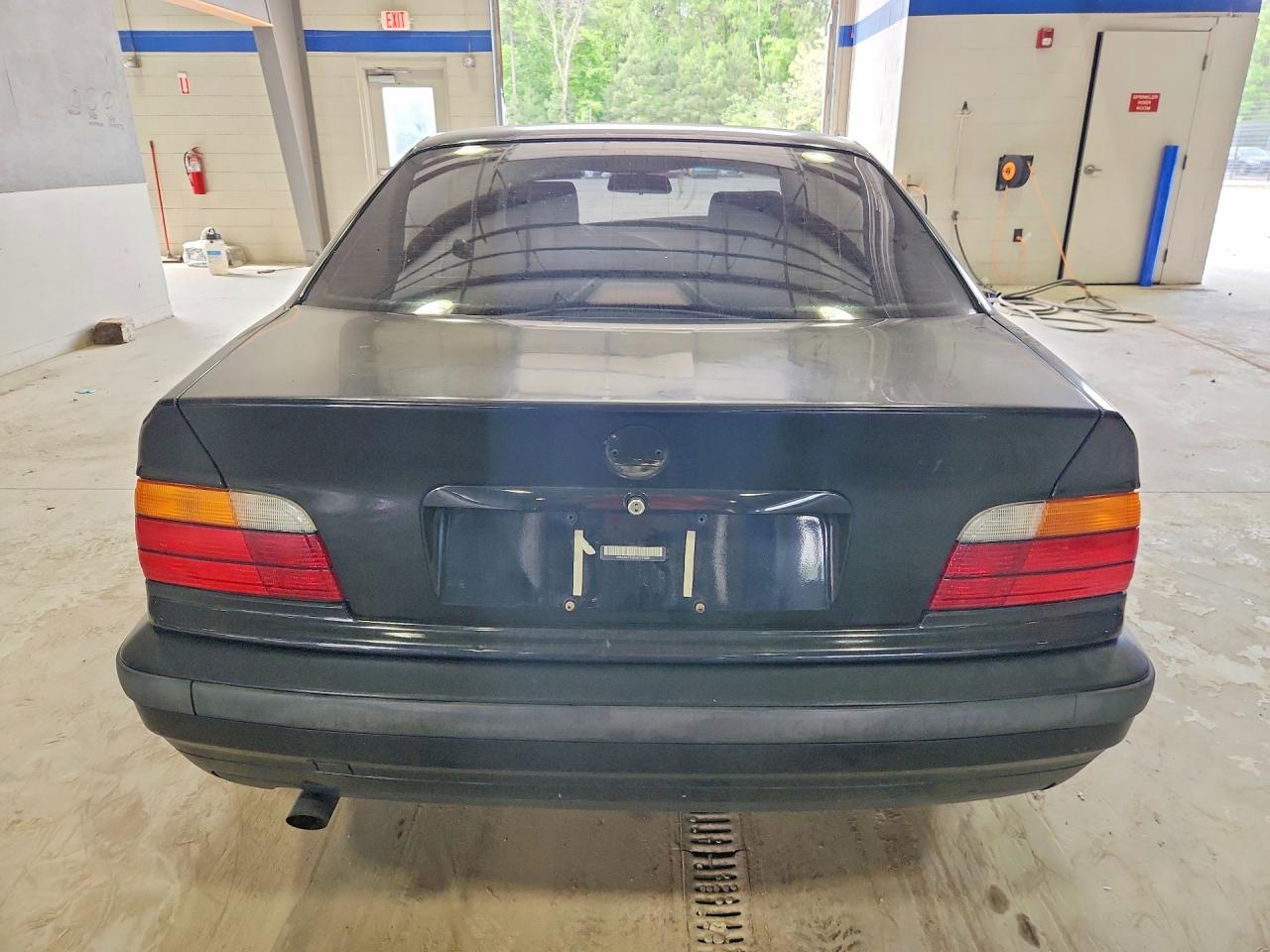1997 Bmw 318 Is Черный vin: WBABE7320VEY21588