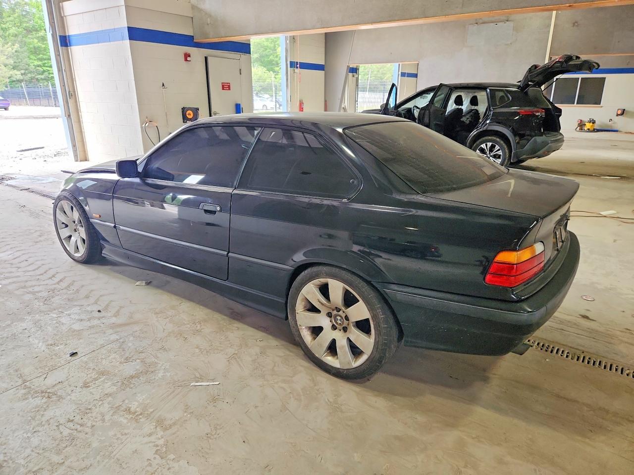 1997 Bmw 318 Is Черный vin: WBABE7320VEY21588