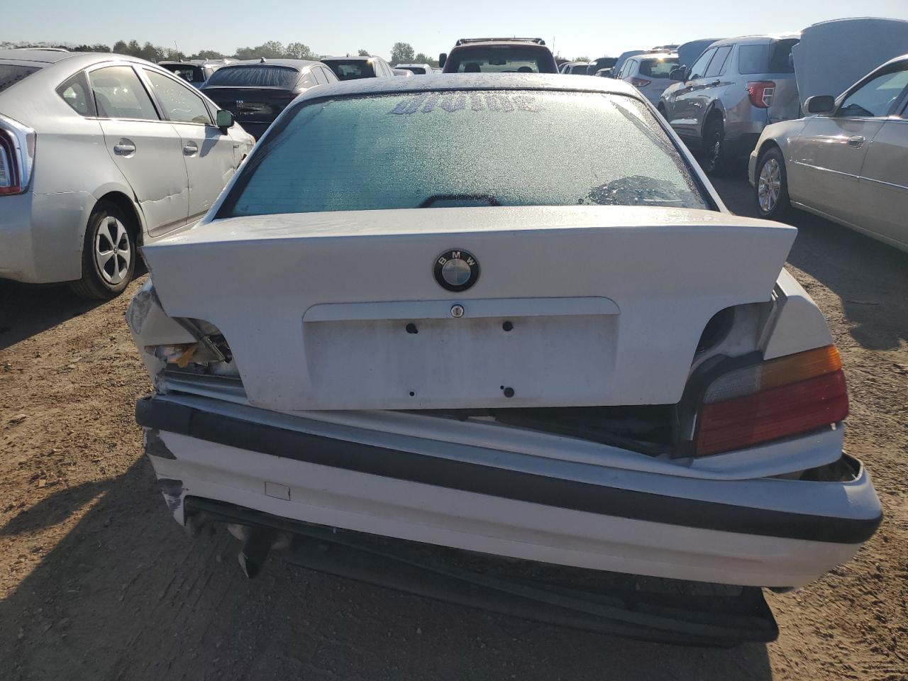 1996 Bmw 318 Is Automatic White vin: WBABE8321TEY30951