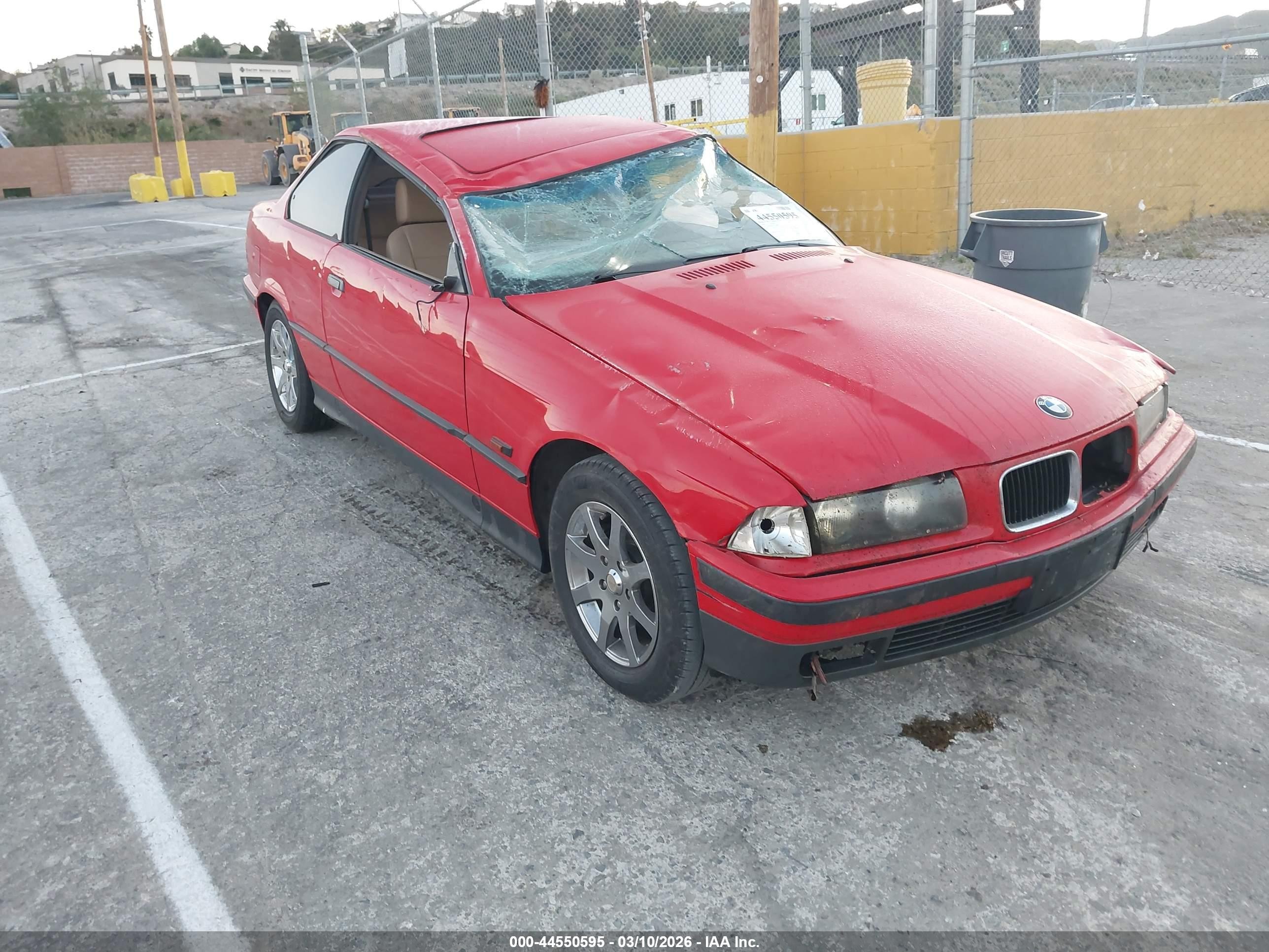 1996 Bmw 318 Is Automatic Красный vin: WBABE8323TEY30837