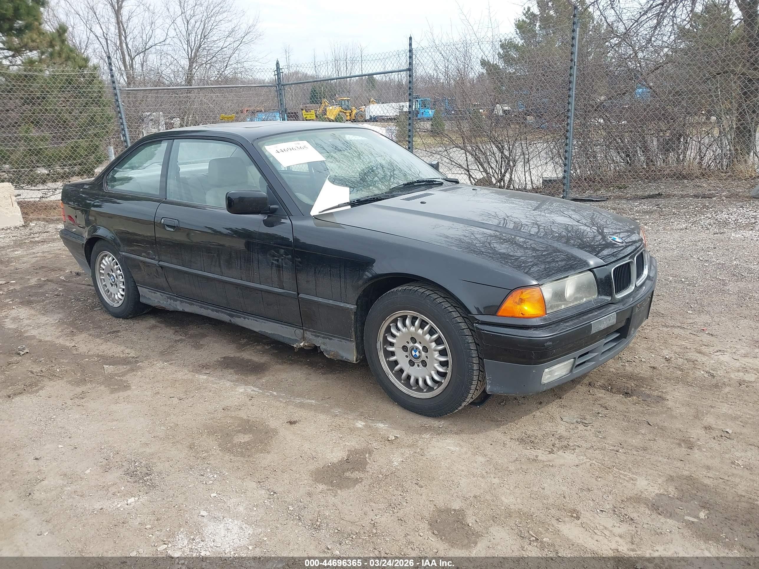 WBABF4317NEK03462