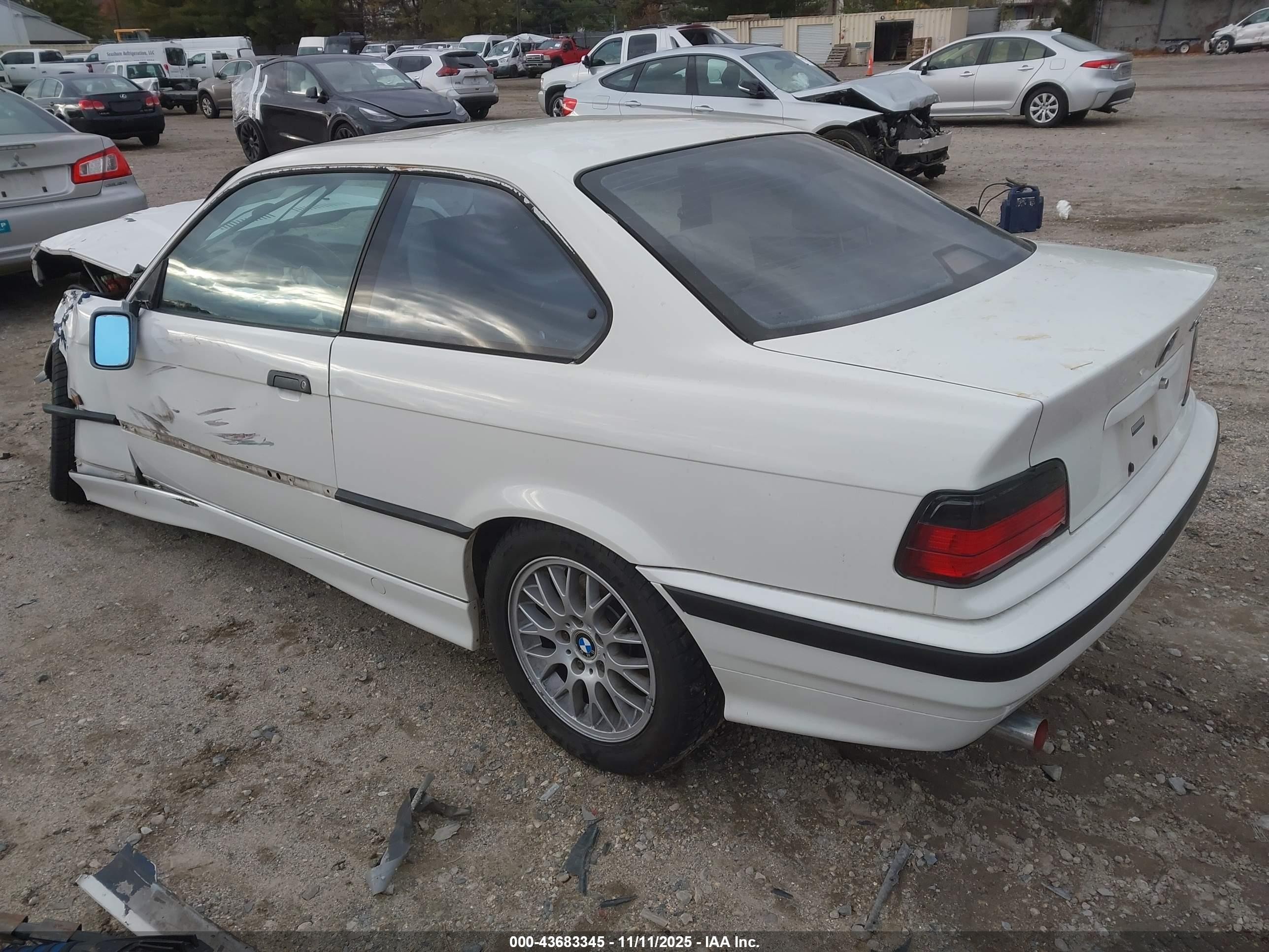 1998 Bmw 323is   White vin: WBABF7322WEH41453