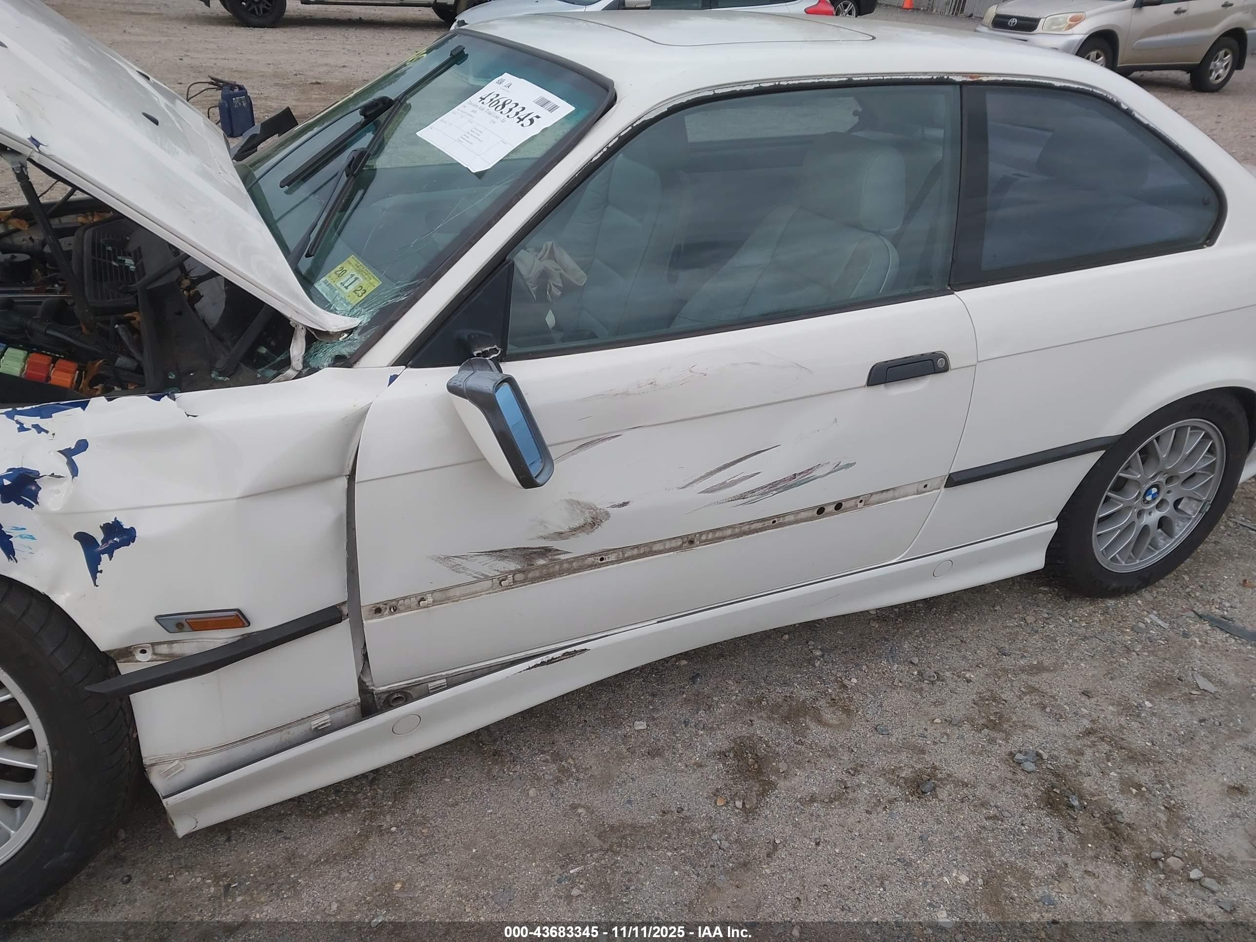 1998 Bmw 323is   White vin: WBABF7322WEH41453