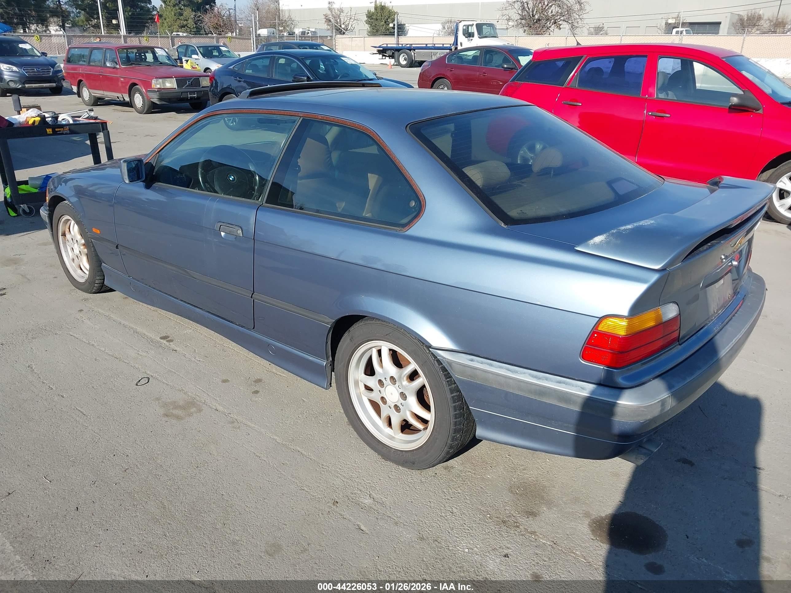 1999 Bmw 323is   Синий vin: WBABF7336XEH43605