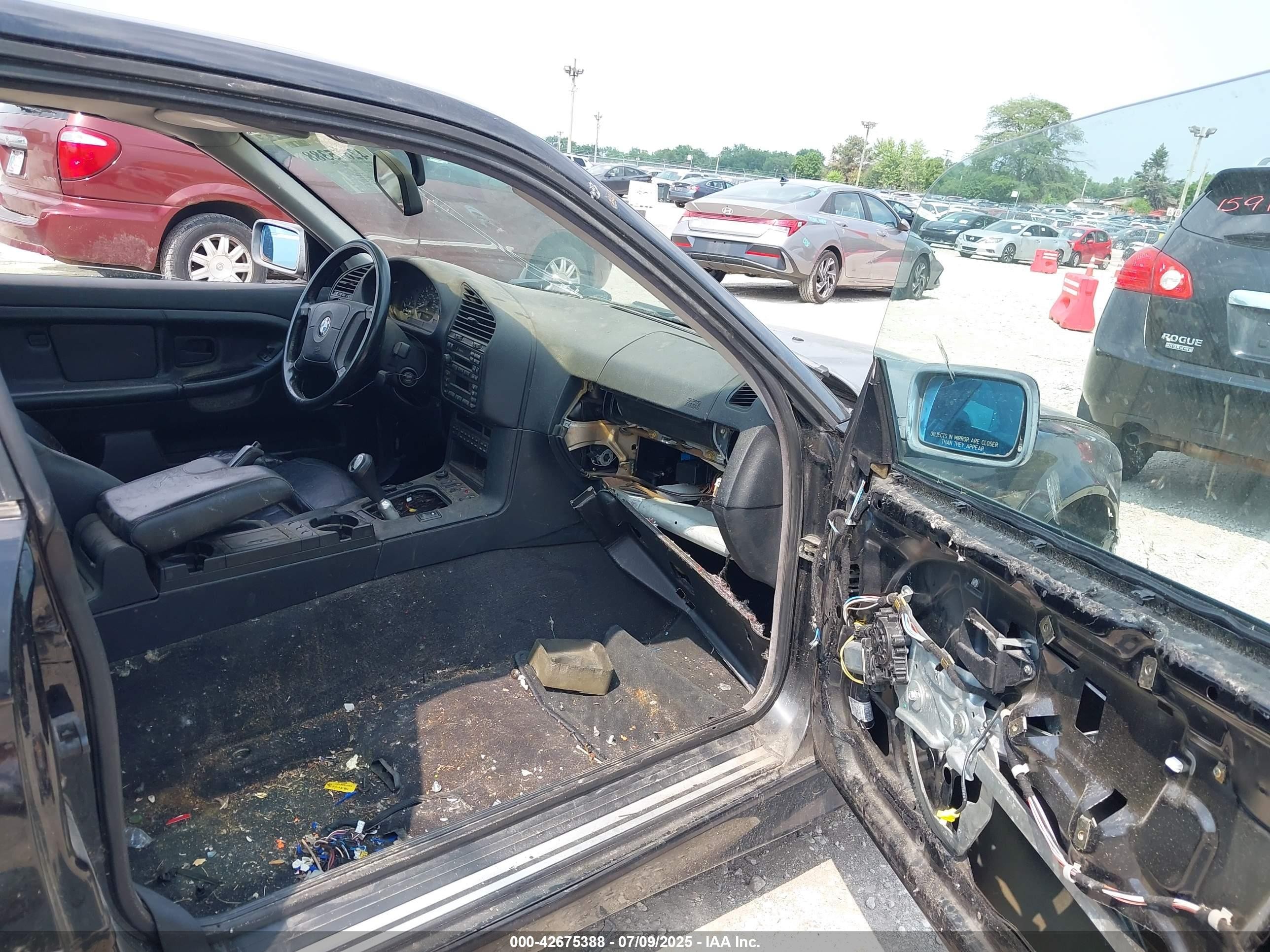 1998 Bmw 328is   Black vin: WBABG132XWET07532